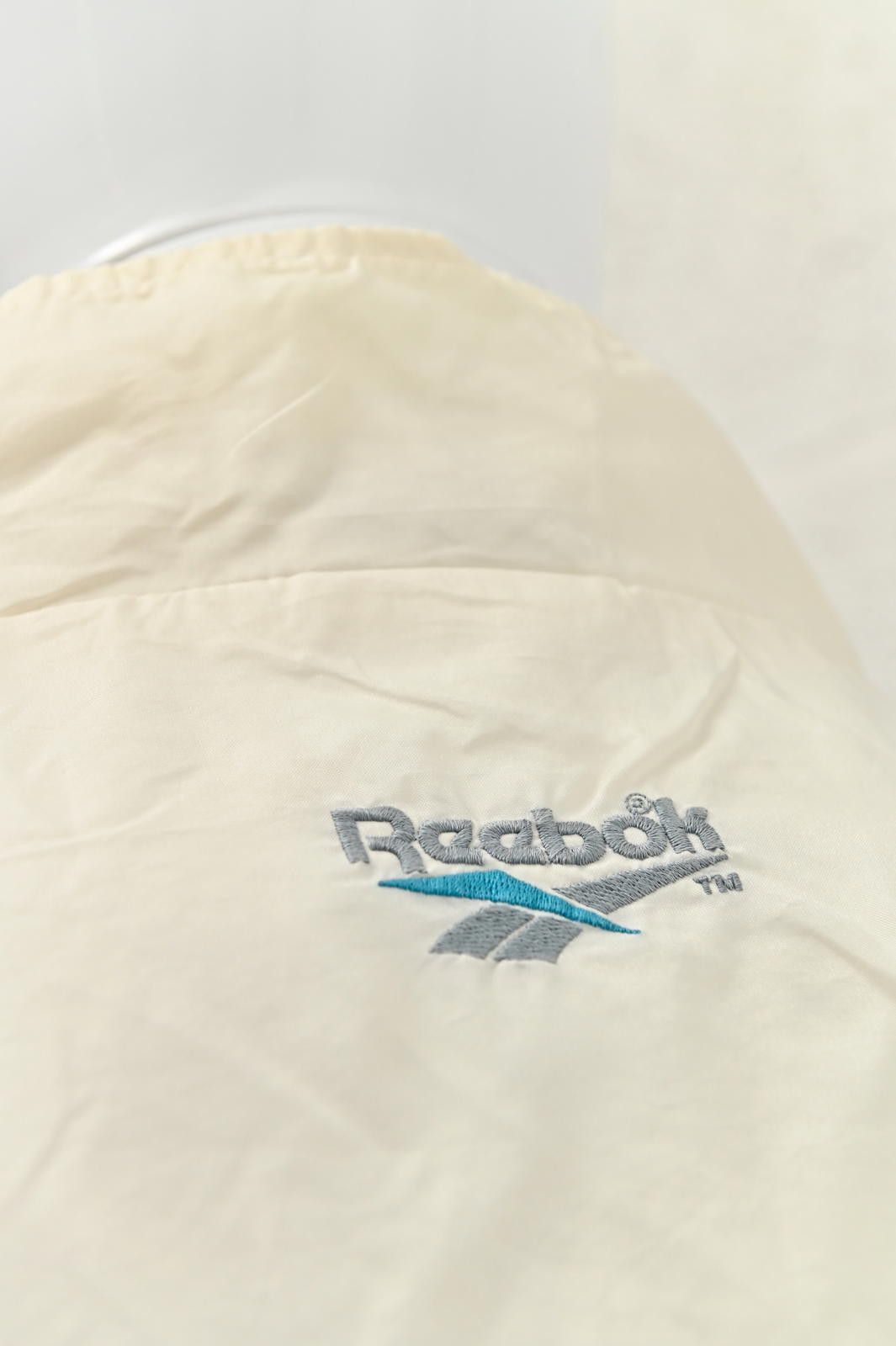 Reebok Reebok Cream Vintage Windbreaker Jacket Mens Size XL Size US XL / EU 56 / 4 - 9 Thumbnail