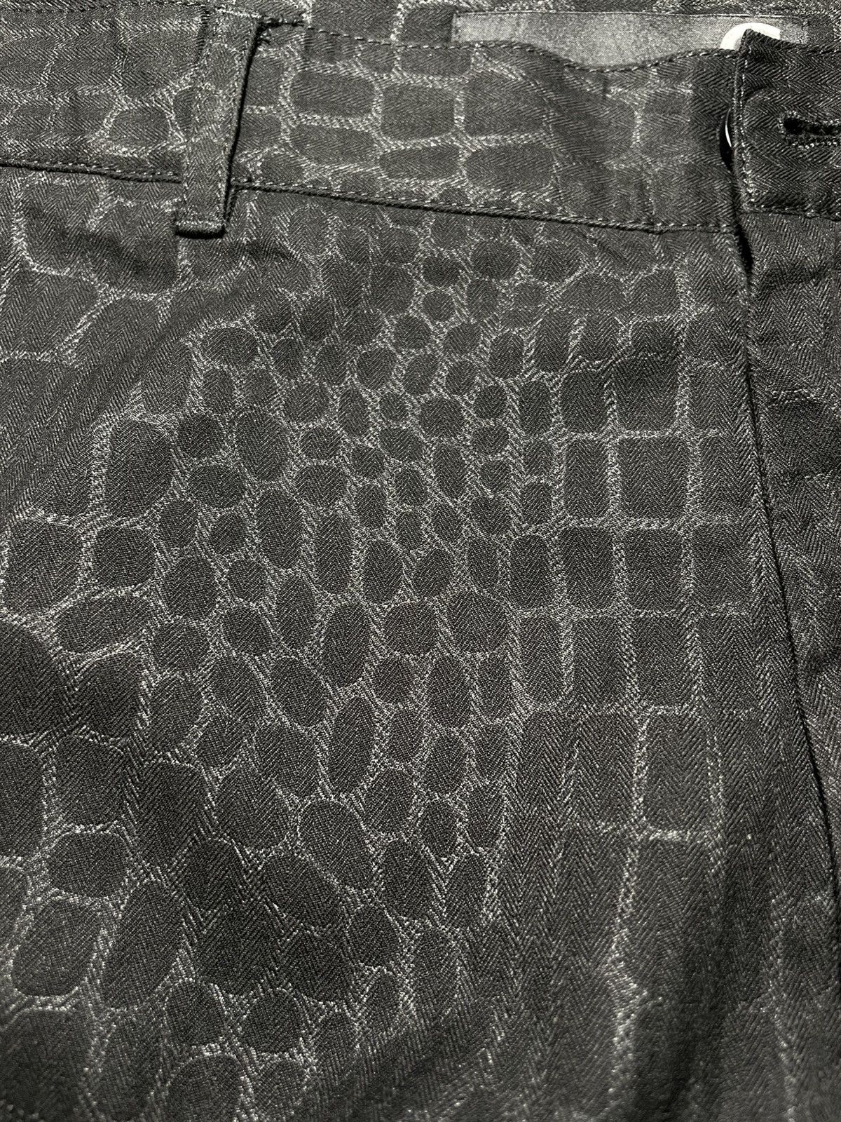 Givenchy Givenchy Crocodile-Embossed Textured Pants Size 34" / US 12 / IT 48 - 15 Thumbnail
