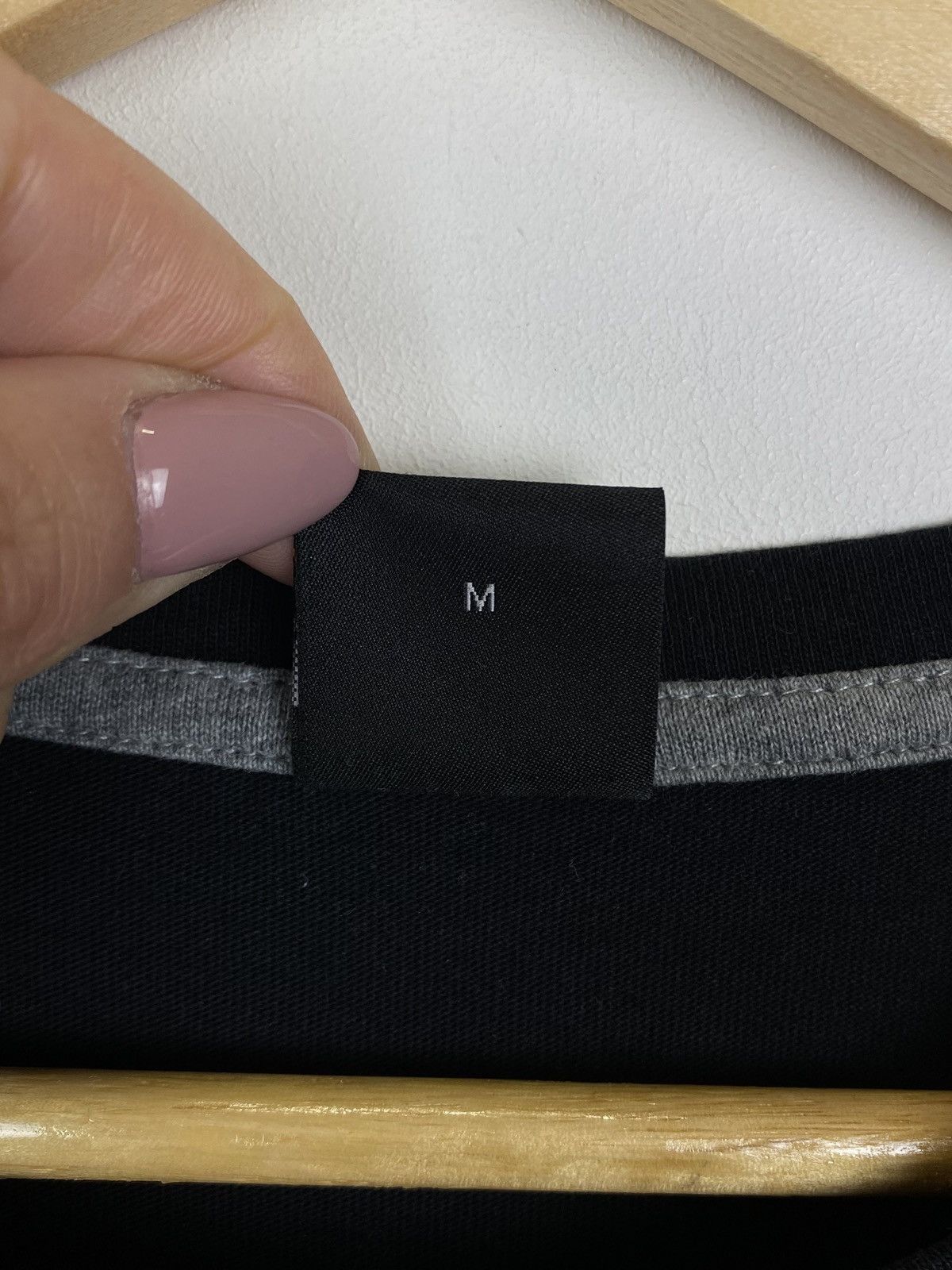 Other Hugo Boss Mens T-Shirt Top Patch Logo Black Size M Designer Size US M / EU 48-50 / 2 - 4 Thumbnail