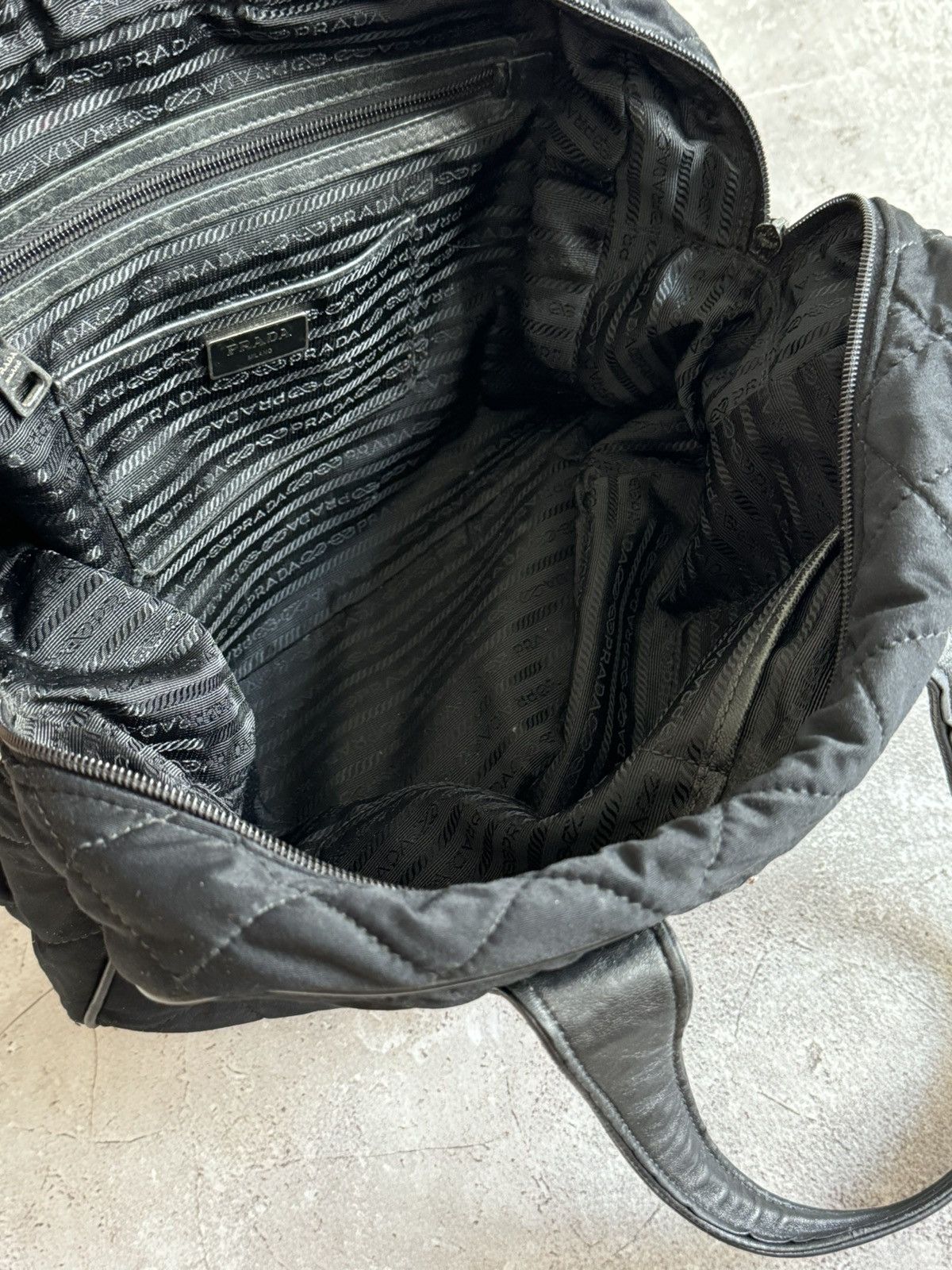 Prada Prada Black Quilted handbag with triangle Size ONE SIZE - 13 Thumbnail
