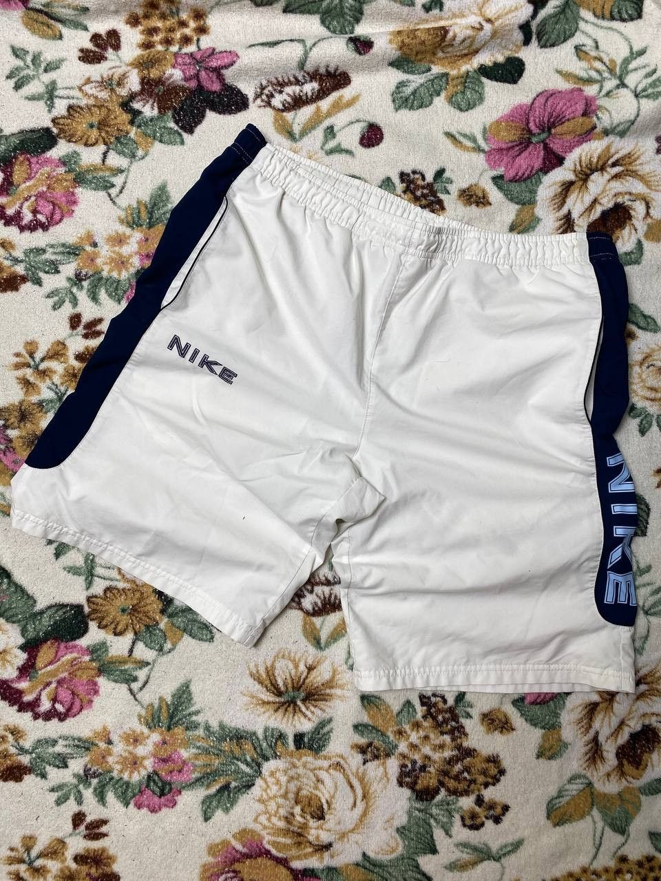 Nike Vintage Shorts big logo NIKE crazy Y2K streetwear Size US 34 / EU 50 - 1 Thumbnail
