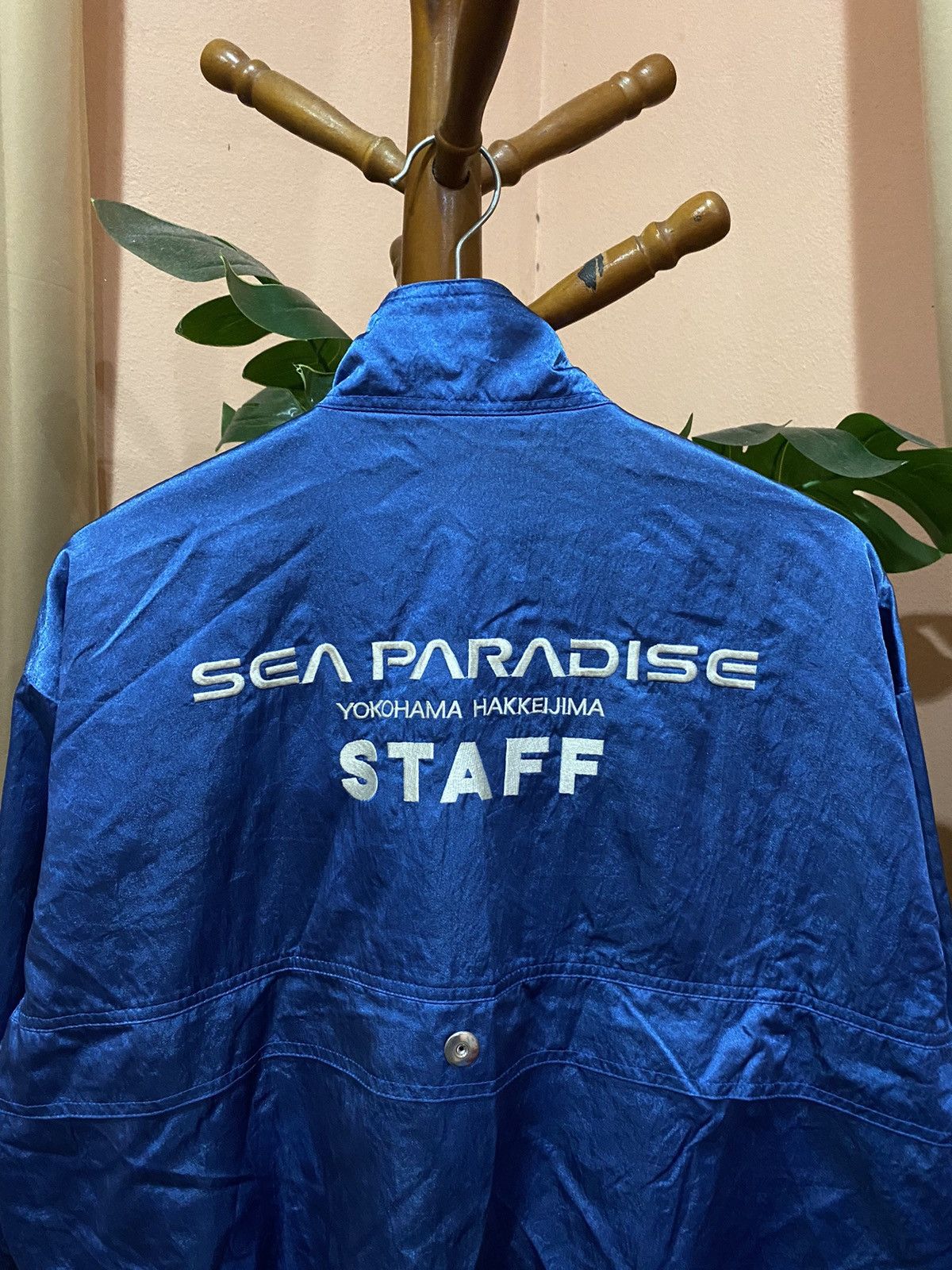 Japanese Brand × Vintage Sea Paradise Yokohama Hakkeijima Staff Jacket – Blue Nylon Size US L / EU 52-54 / 3 - 7 Thumbnail
