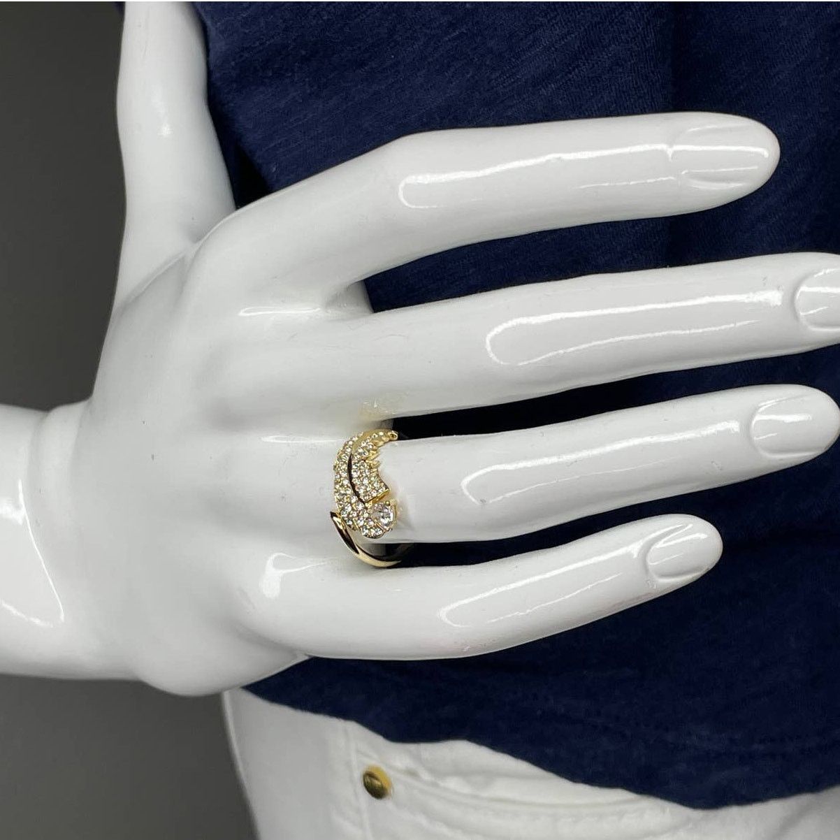 Swarovski Swarovski Nice Feather Motif Ring size 55 EUR / 7 USA Size ONE SIZE - 10 Thumbnail