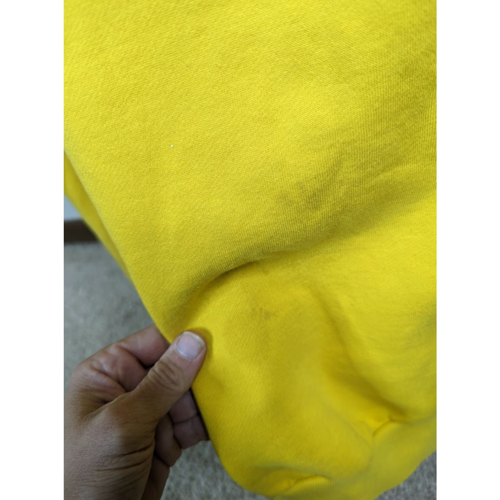 Tommy Hilfiger VINTAGE Tommy Hilfiger Sweatshirt Crew Neck Yellow Flag Logo 90s 00s Sz L Unisex Adults Shirts Pullover Mens Womens Size US L / EU 52-54 / 3 - 3 Thumbnail