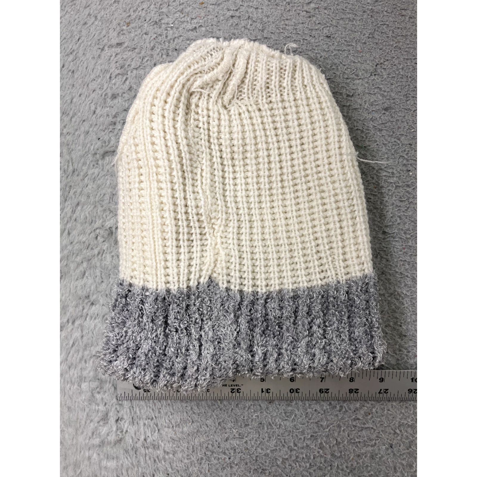 Vintage Beanie Toque Adult One Size White Gray Ribbed Knit 100% Acrylic Snow Ski Camp Hat/Cap Mens Size ONE SIZE - 3 Thumbnail