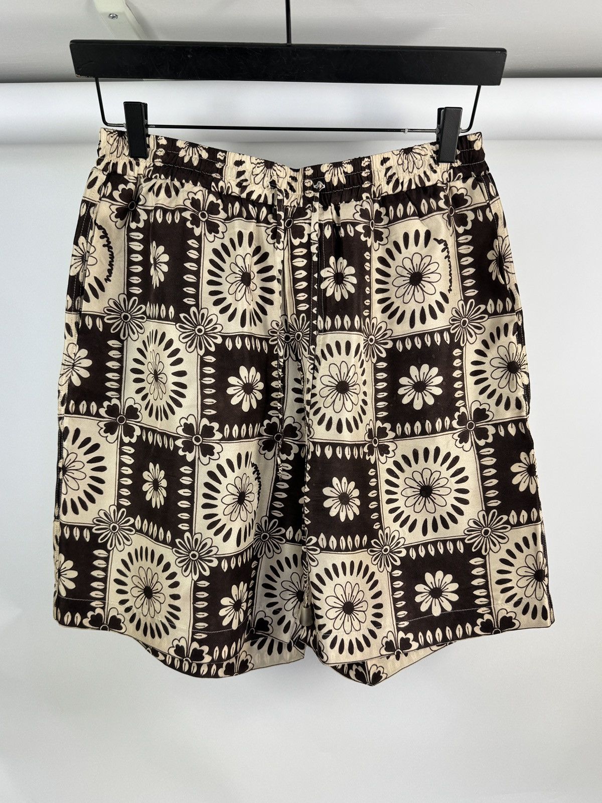 Nanushka SILK SHORTS Size US 34 / EU 50 - 1 Thumbnail