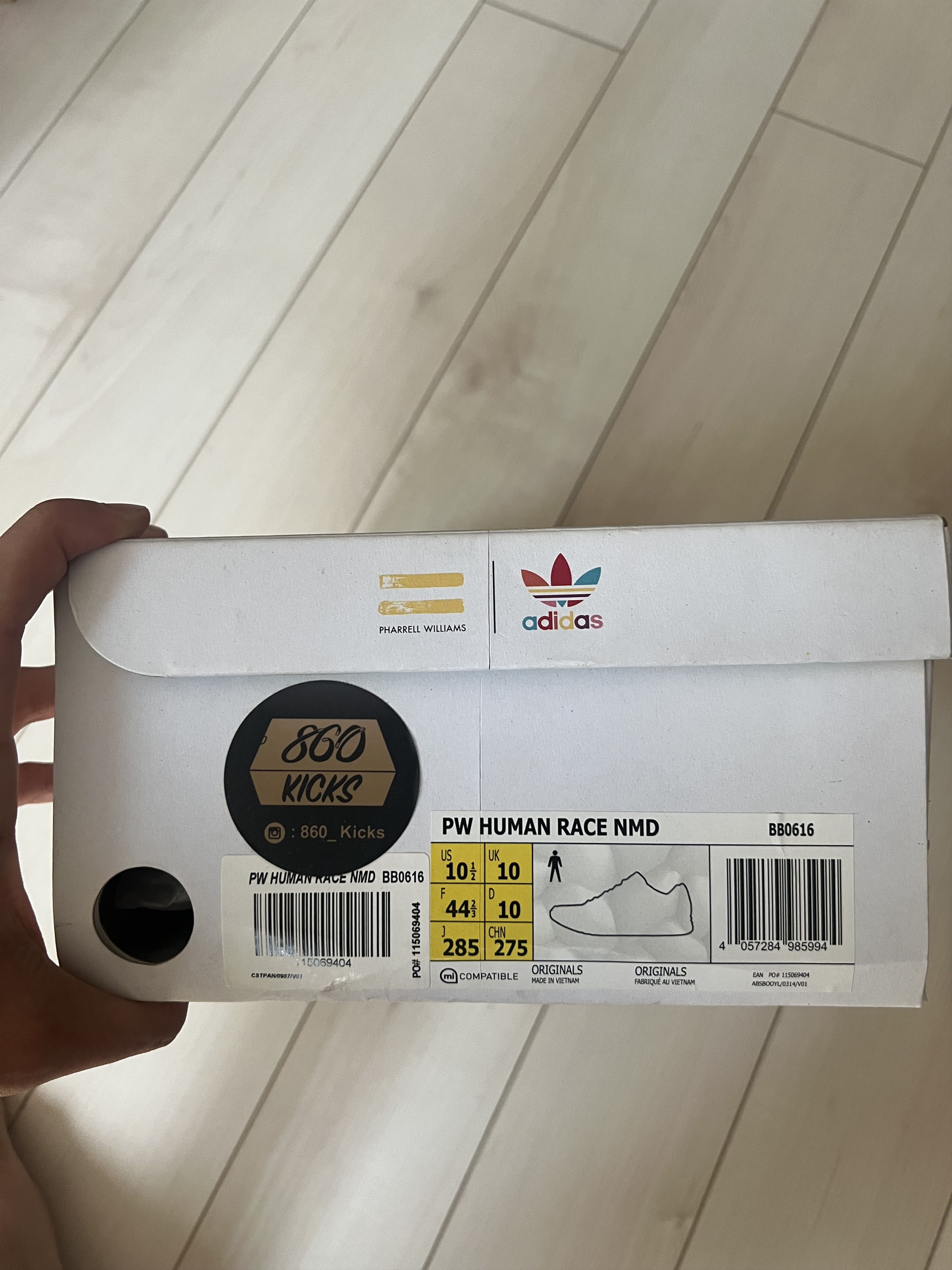 Adidas × Pharrell Adidas Human Race Red Size US 10.5 / EU 43-44 - 3 Thumbnail