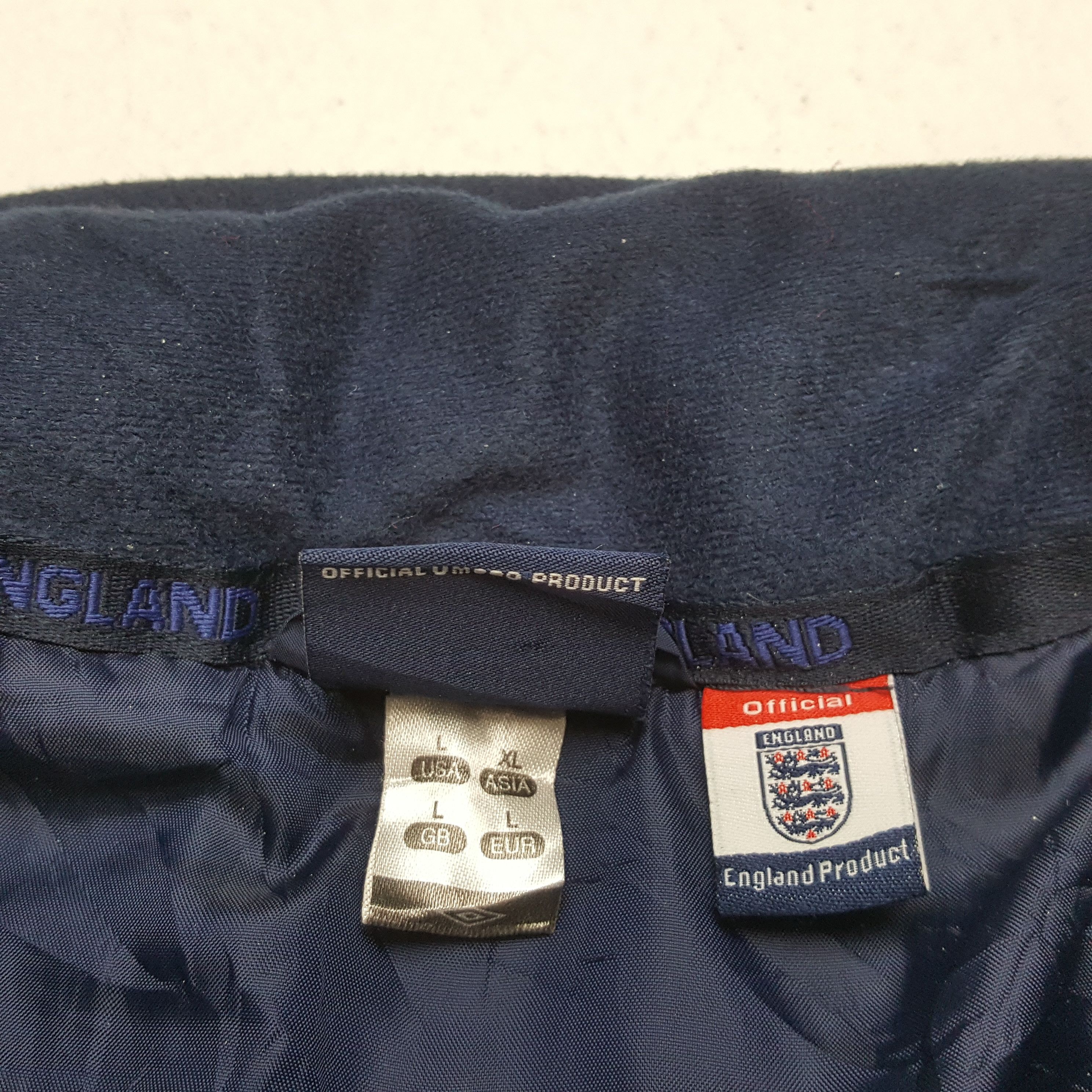 Umbro Vintage Umbro England Football Club Puffer Jacket C324N6 Size US L / EU 52-54 / 3 - 6 Thumbnail
