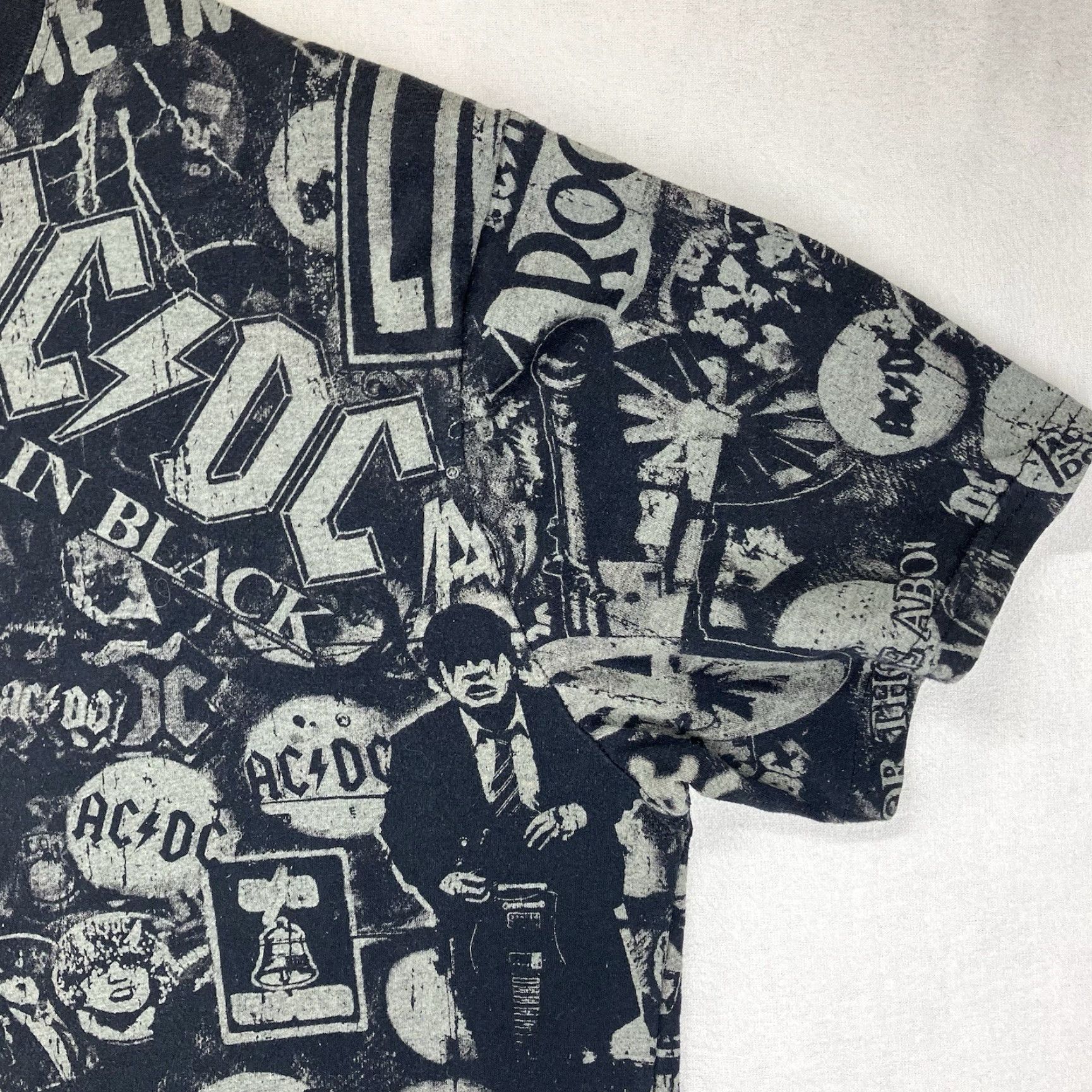 Vintage AC/DC T Shirt Mens 2XL Black Short Sleeve Crew Neck Graphic Print All Over Print 70s Vibes Retro Music Shirt Mens Size US XXL / EU 58 / 5 - 7 Thumbnail