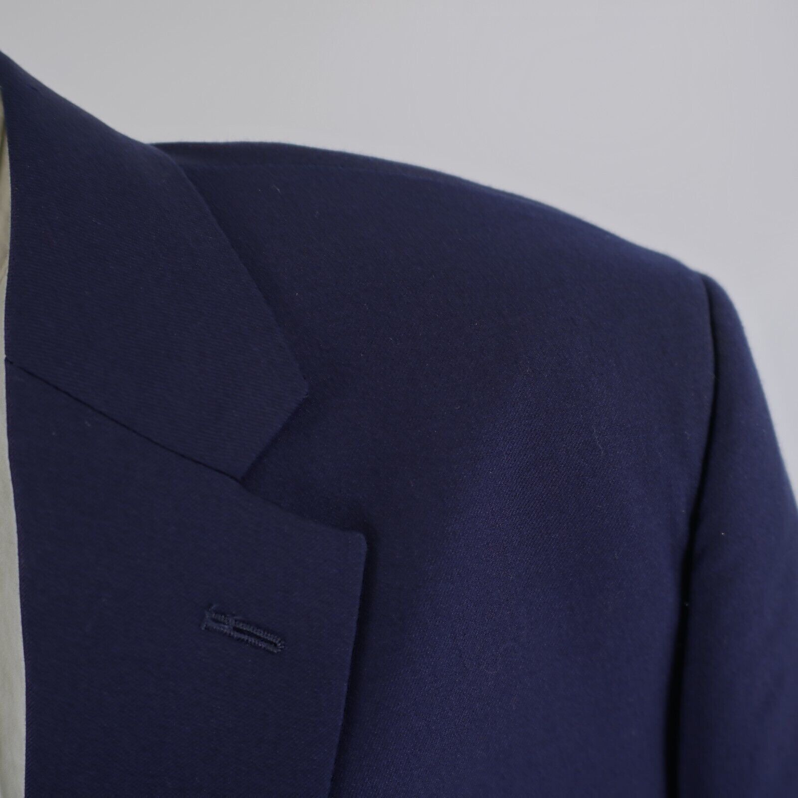 Jos. A. Bank Jos A Bank Signature Wool Blue 2 Gold Button Blazer 46R Tagg Size 46R - 2 Thumbnail