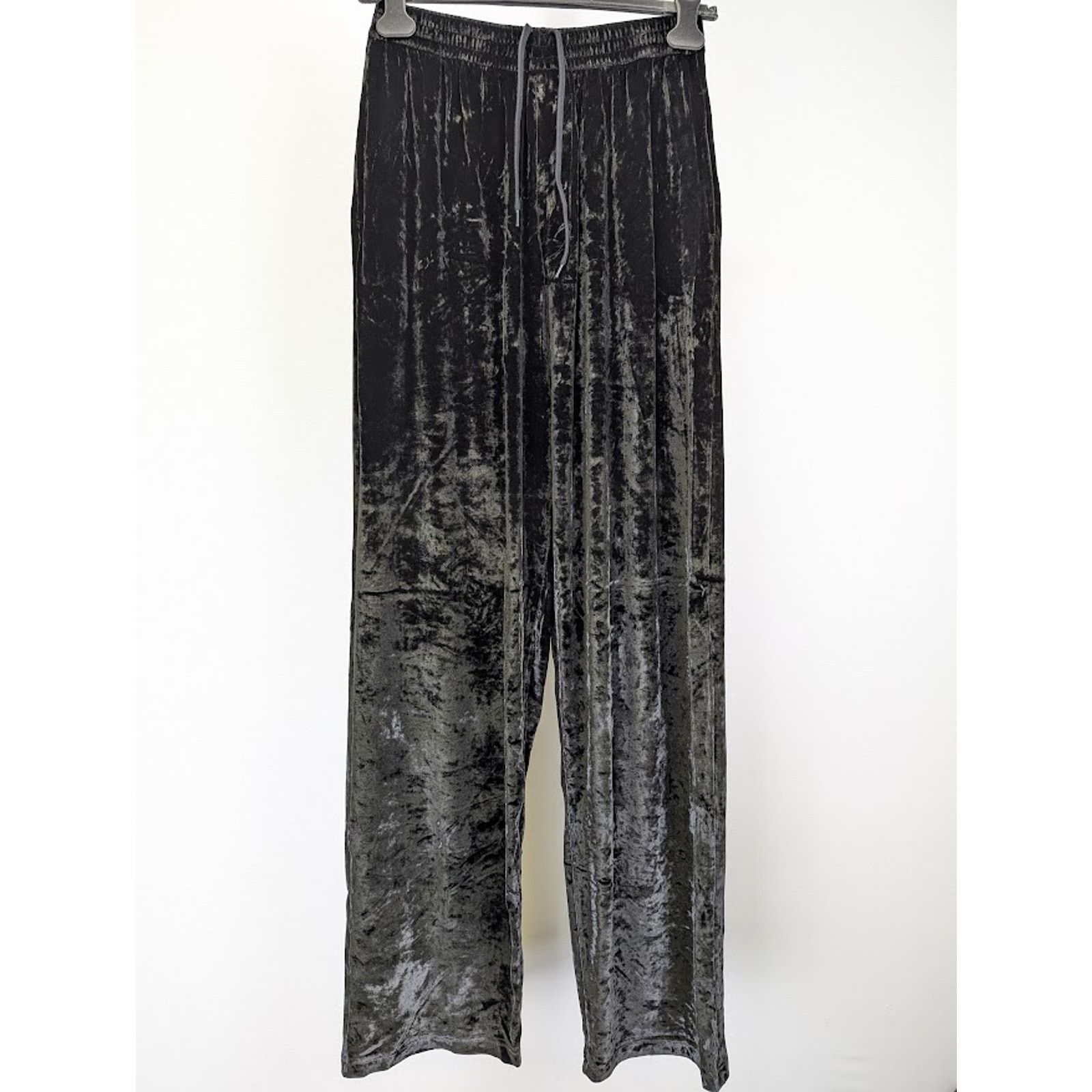 Balenciaga o1rshd1 Baggy Pants BB Paris Icon Shiny Velvet in Black Size US 32 / EU 48 - 2 Thumbnail