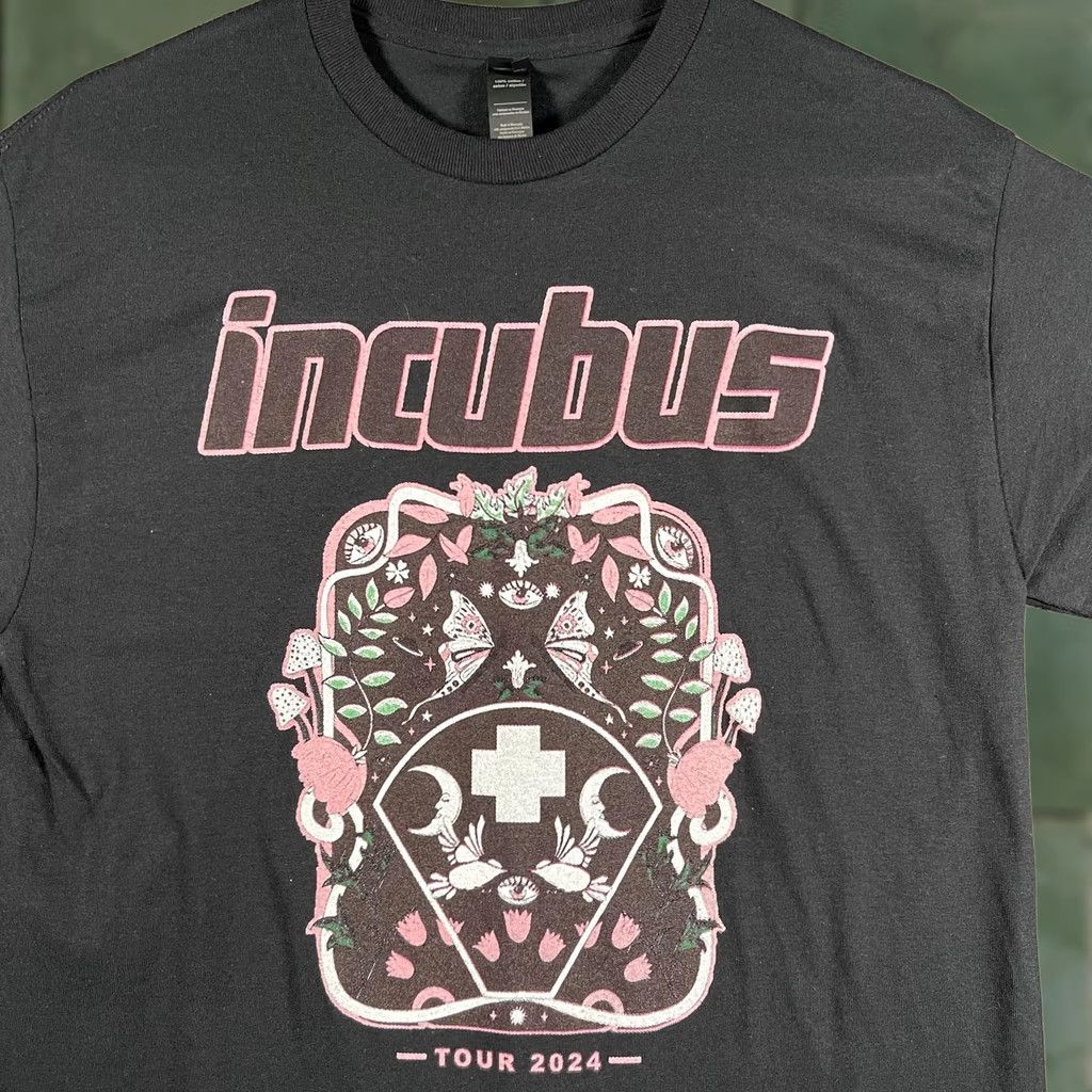 Gildan VINTAGE? Incubus Shirt Mens Medium Black 2024 Tour Coheed & Cambria Graphic Band Tee Size US M / EU 48-50 / 2 - 1 Thumbnail