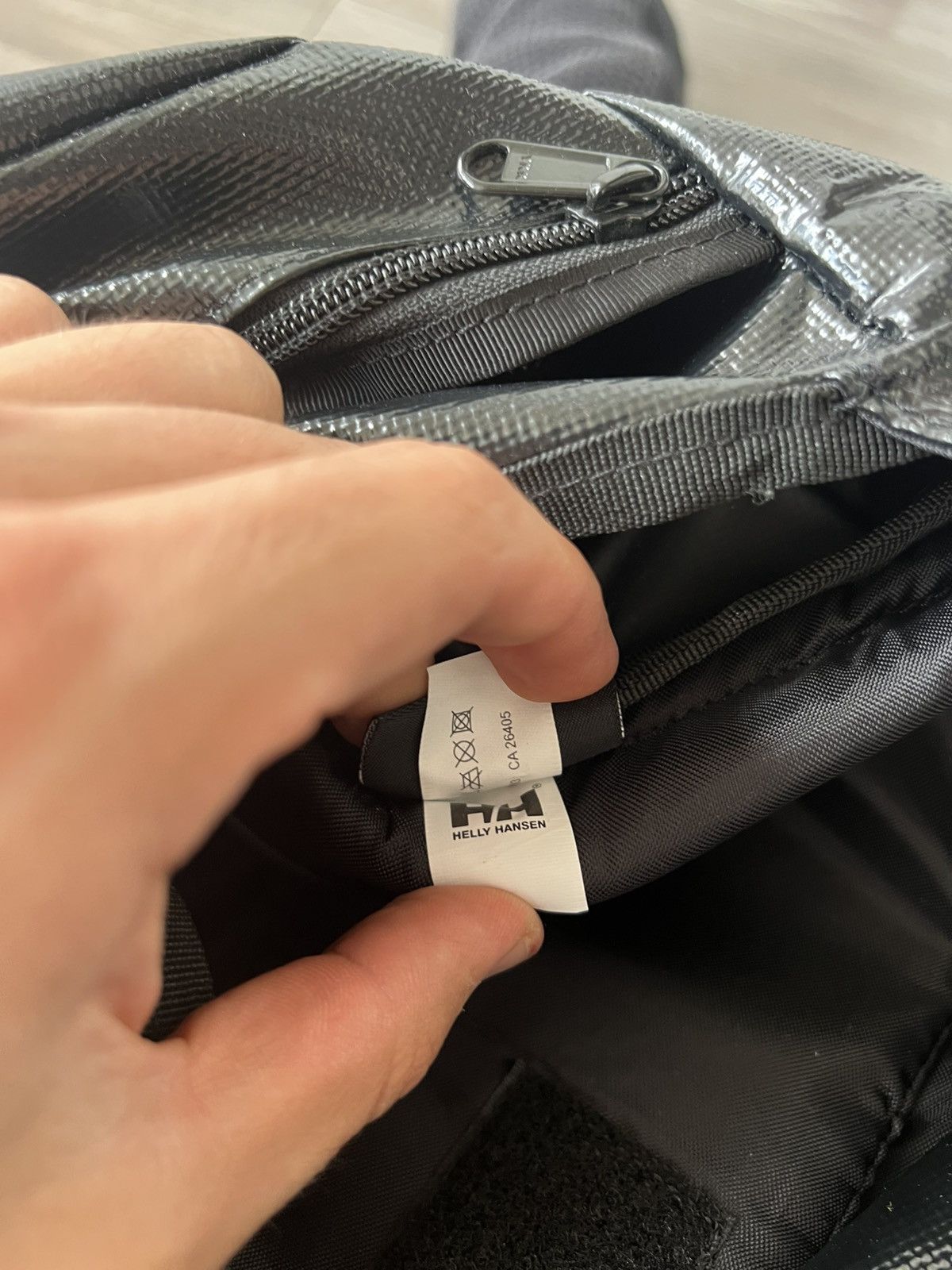Helly Hansen Helly Hansen Tent Material Waterproof Y2k Rare Freitag Bag Size ONE SIZE - 21 Thumbnail
