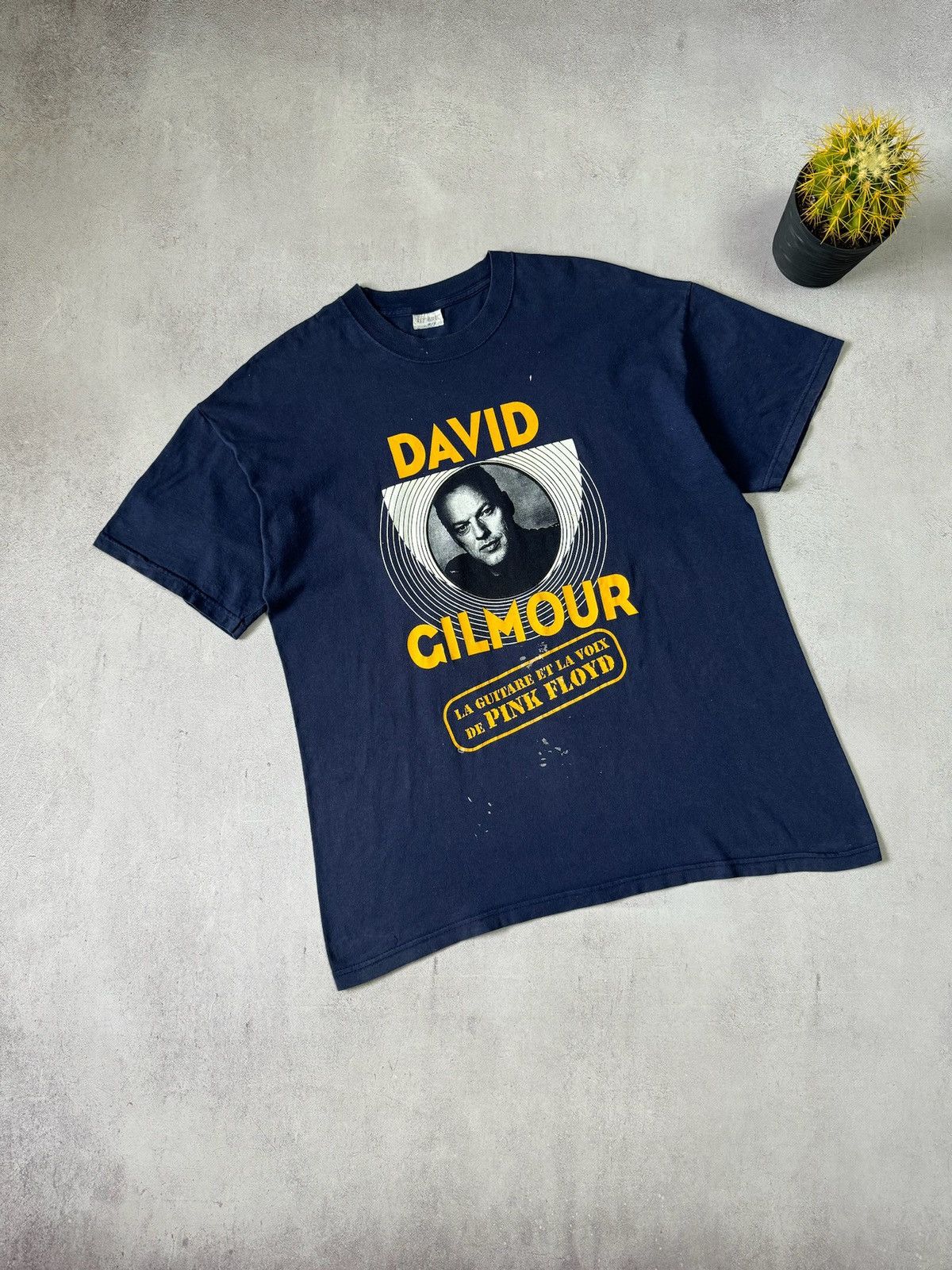 Vintage Vintage 90s David Gilmour T Shirt Tee Pink Floyd Very Rare Size US XL / EU 56 / 4 - 1 Thumbnail