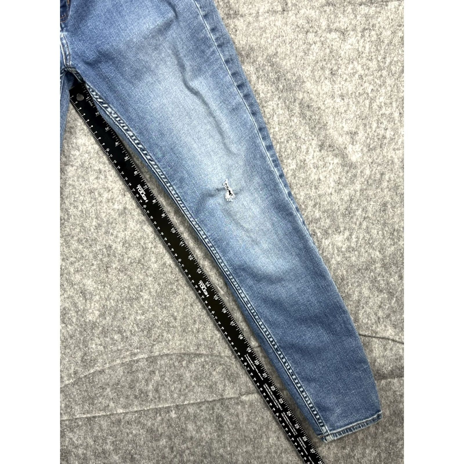 Calvin Klein VINTAGE Calvin Klein Jeans Womens Slim Fit Mid-Rise Blue 28x30 Slim 5-Pocket Logo Denim Distressed No Size 28" / US 6 / IT 42 - 2 Thumbnail