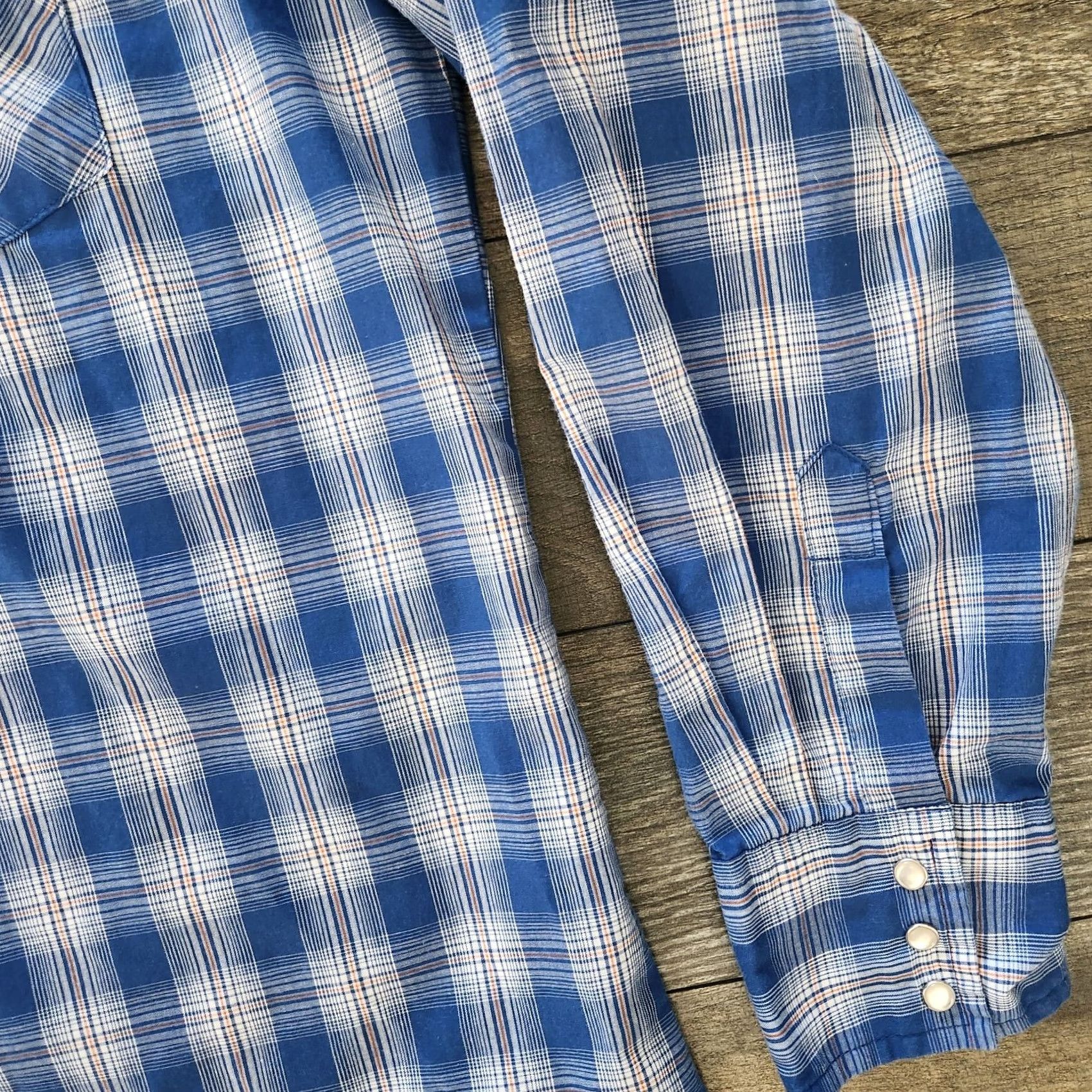 Wrangler Wrangler Wrancher Pearl Snap Western Shirt Men’s Large Blue Orange Plaid Shirt Regular Men’s Western Pearl Snap Shirt Blue Orange Plaid Size US L / EU 52-54 / 3 - 4 Thumbnail