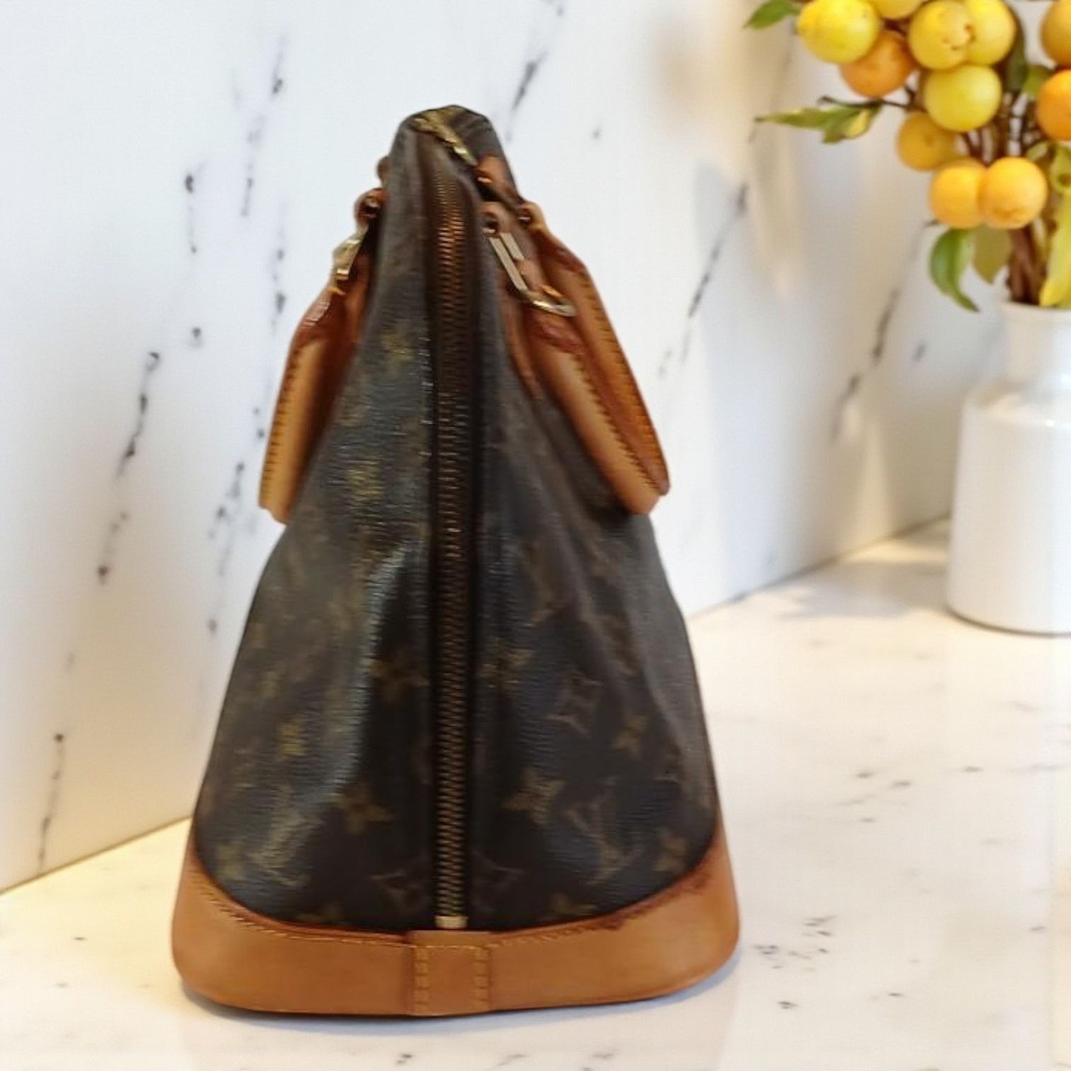 Louis Vuitton Louis Vuitton Alma PM Monogram Handbag - Vintage Authentic Size ONE SIZE - 18 Thumbnail