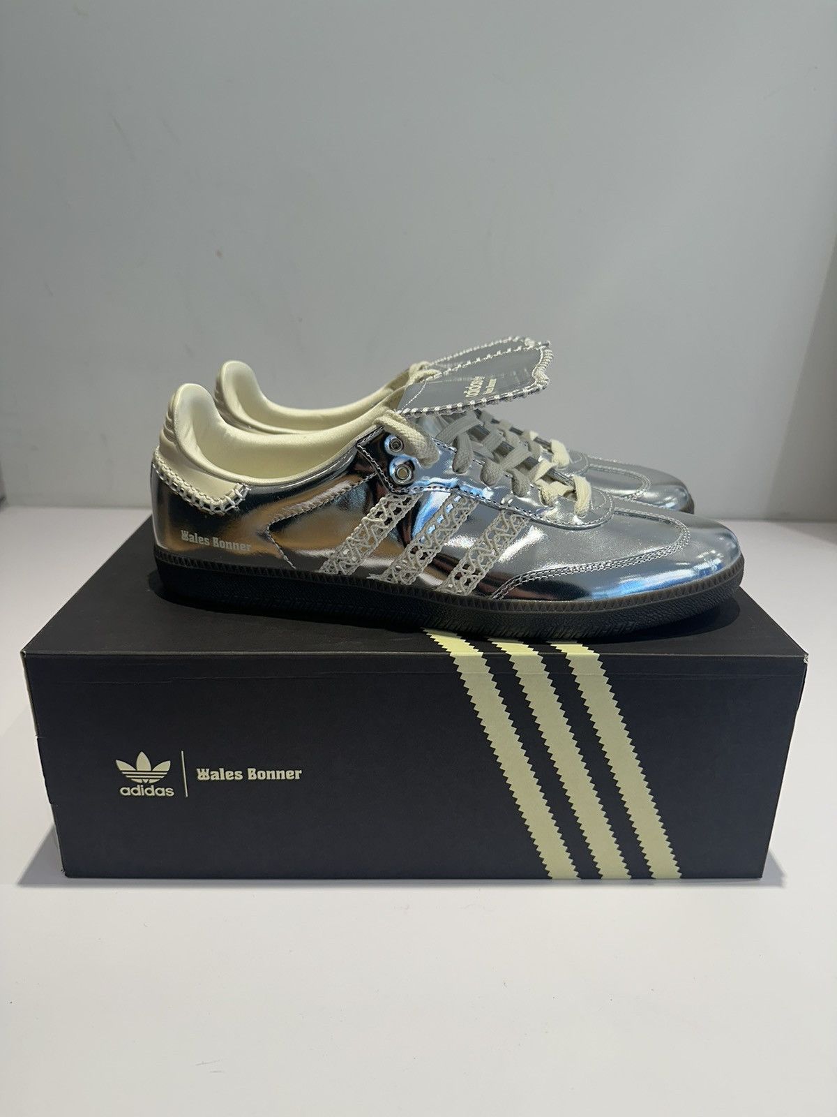 adidas gazelle silver green womens adidas x Wales Bonner Samba main image 0