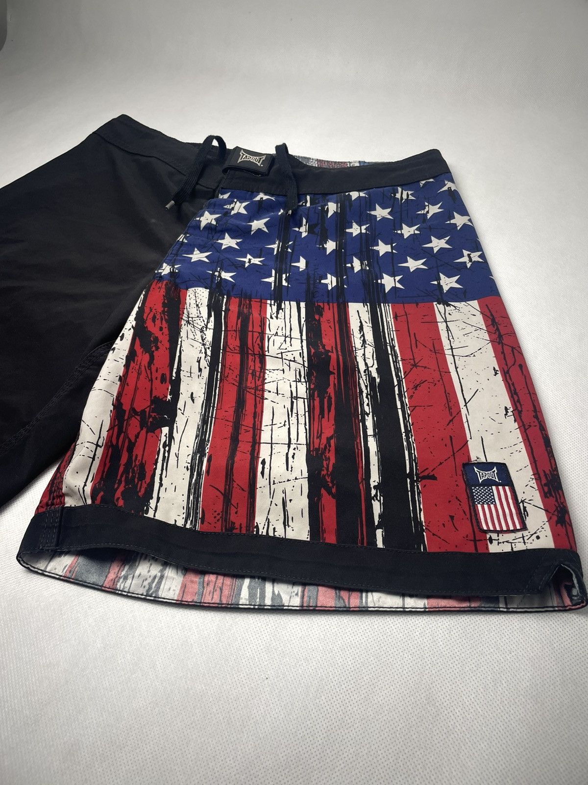 Tapout Tapout MMA UFC USA Fighter Shorts American Flag Size 34 Mens Size US 34 / EU 50 - 3 Thumbnail
