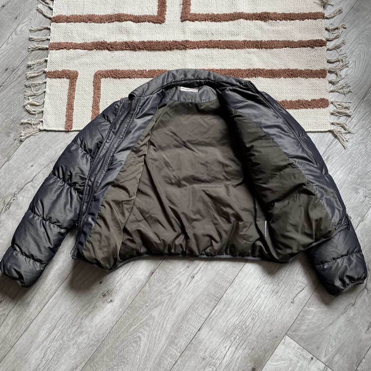 Giorgio Armani RARE GIORGIO ARMANI AVANT GARDE Y2K DOWN PUFFER JACKET BOXY Size L / US 10 / IT 46 - 4 Thumbnail