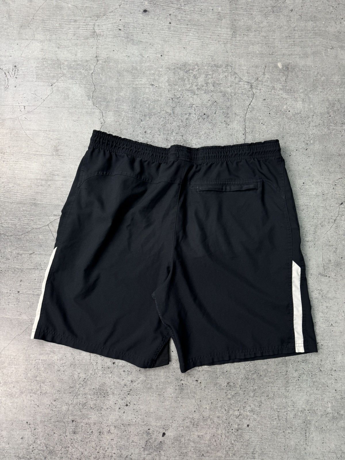 Nike Vintage Nike Court Shorts Andre Agassi / Roger Federer Y2K Size US 34 / EU 50 - 7 Thumbnail