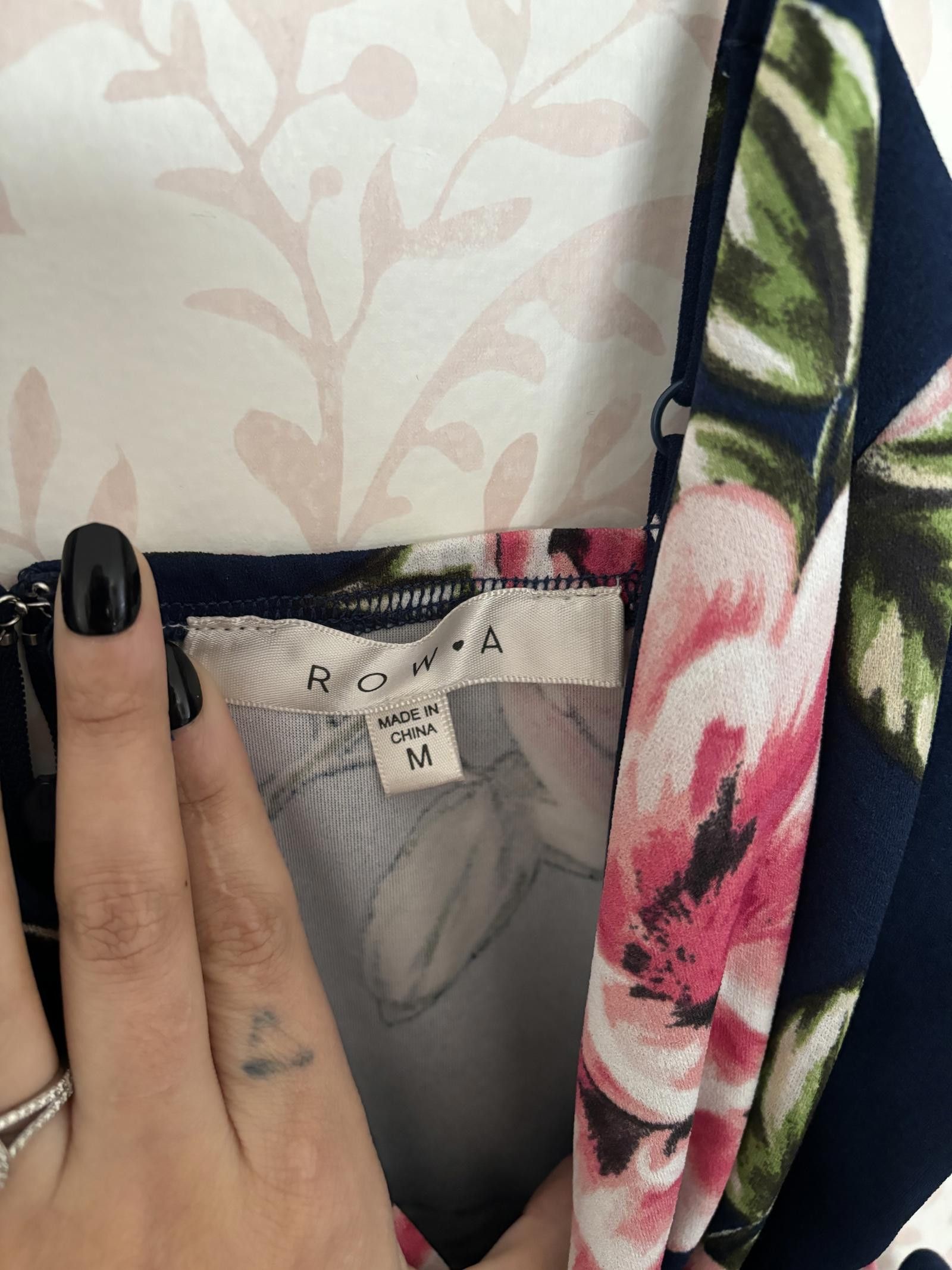 Nordstrom NWOT Nordstrom ROW A Women's Floral Wrap Dress M Size M / US 6-8 / IT 42-44 - 4 Thumbnail