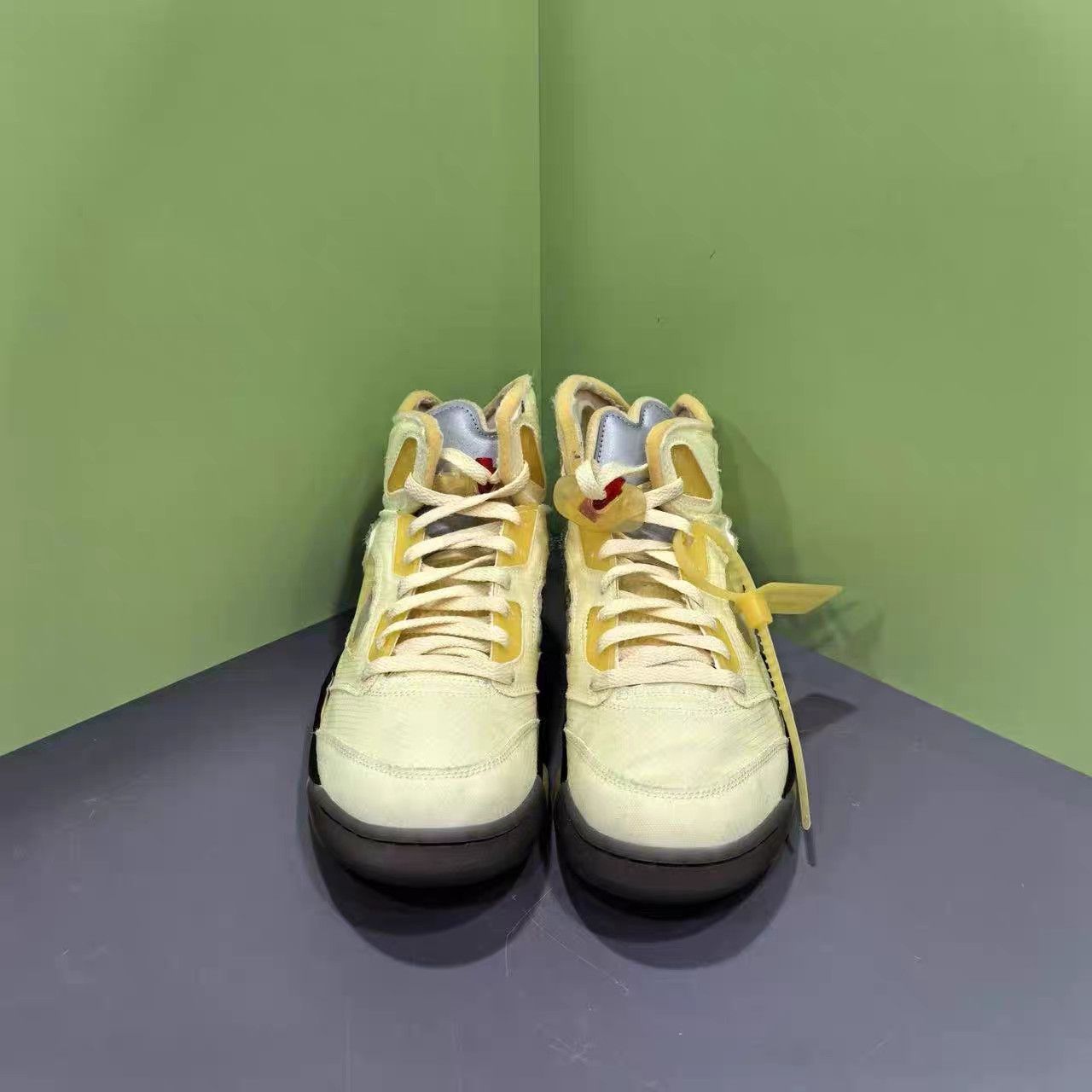 Jordan Brand Off-White x Air Jordan 5 White Muslin Basketball Shoes K15 Size US 10 / EU 43 - 2 Thumbnail