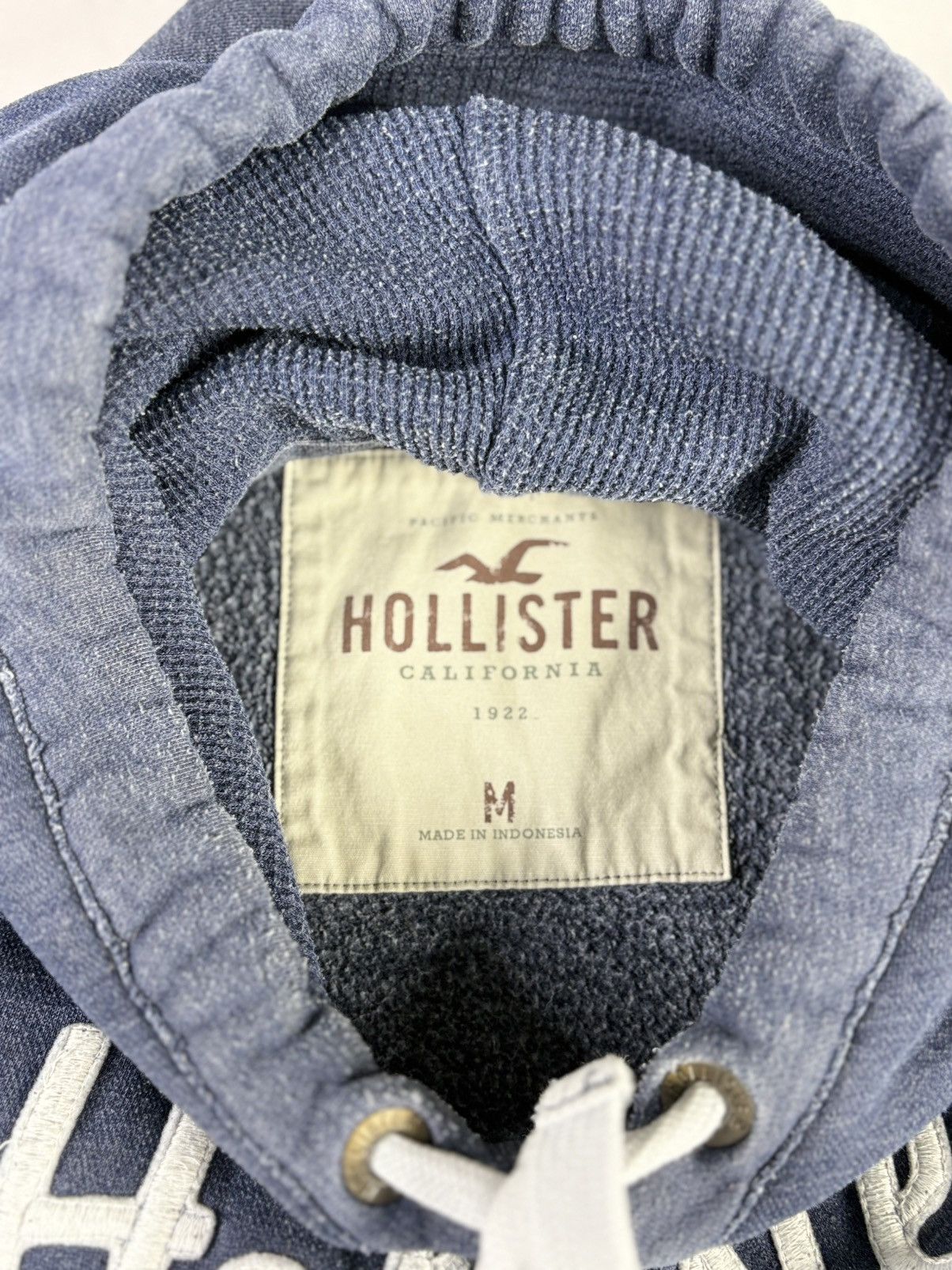 Hollister y2k Hollister Surfboards Blue Hoodie | $20 Size US M / EU 48-50 / 2 - 4 Thumbnail