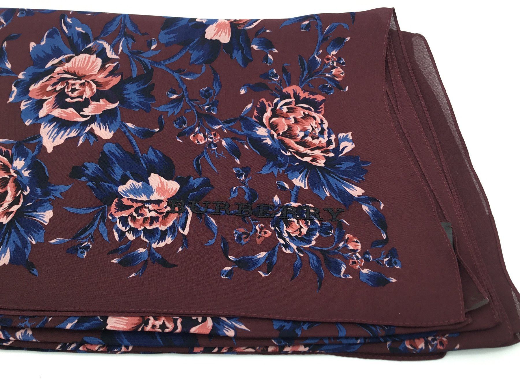 Burberry Silk stole Burberry Size ONE SIZE - 4 Thumbnail