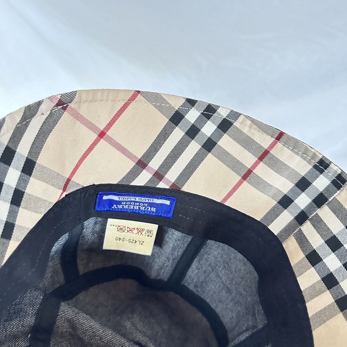 Burberry Burberry Denim Hats Size ONE SIZE - 4 Thumbnail