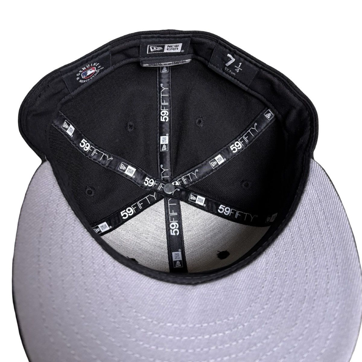 Other New Era NY Yankees New York Snapback Cap Black Size 7 1/4 Size ONE SIZE - 4 Thumbnail