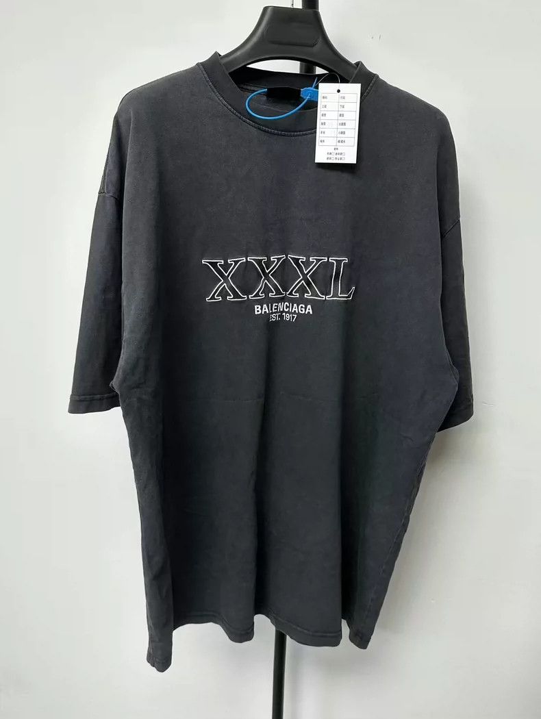 Balenciaga FW22 XXXL Size Letter Printed Crew Neck Short S