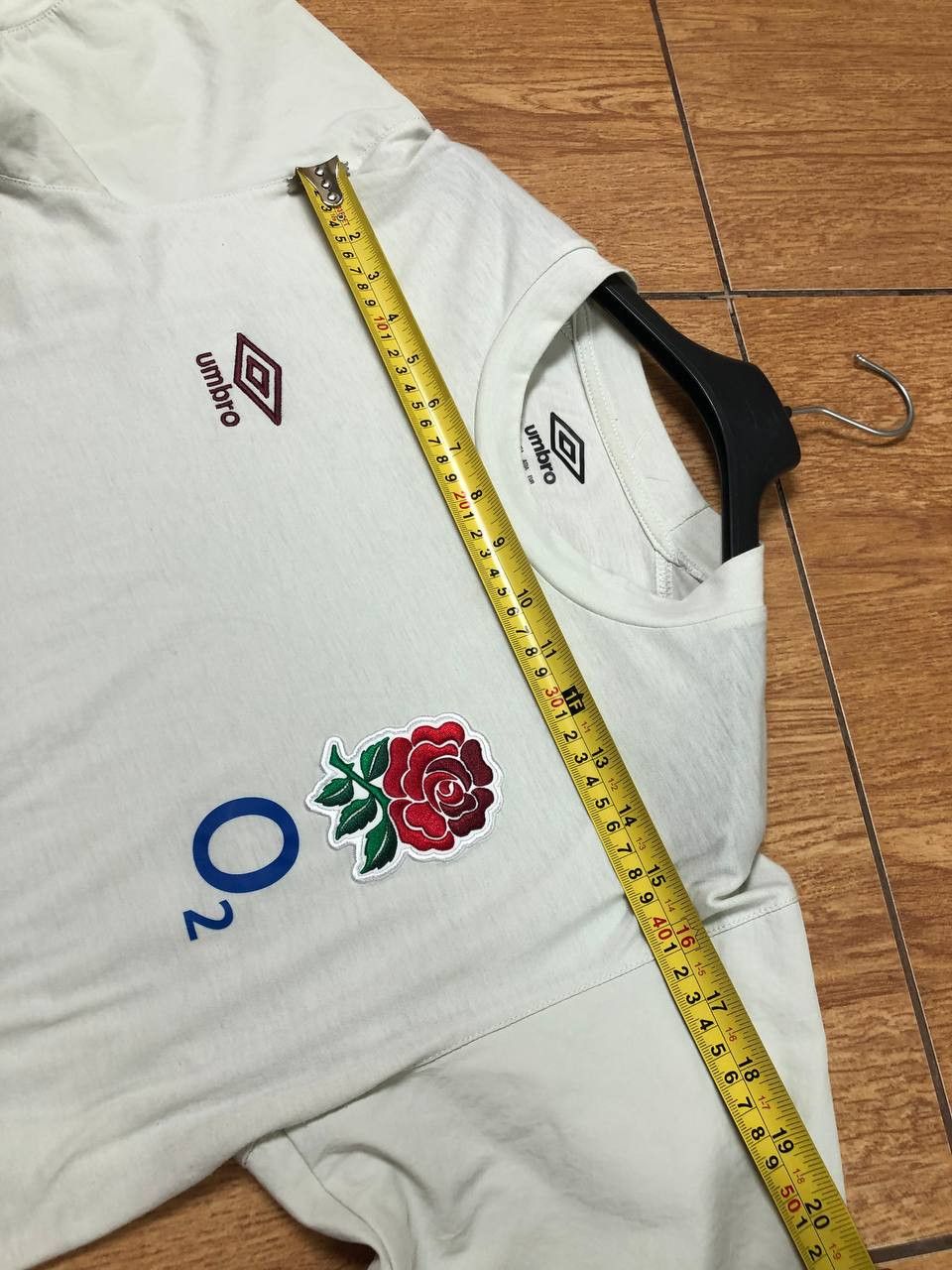 Umbro Vintage Y2K Jerseys Umbro white logo T-shirt streetwear Size US S / EU 44-46 / 1 - 8 Thumbnail