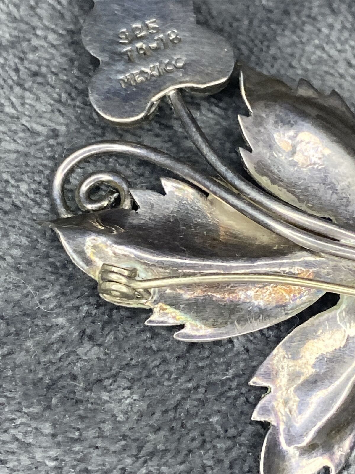 Other Sterling Silver 925 Art Nouveau Leaf Brooch Grape and Cable Size ONE SIZE - 7 Thumbnail