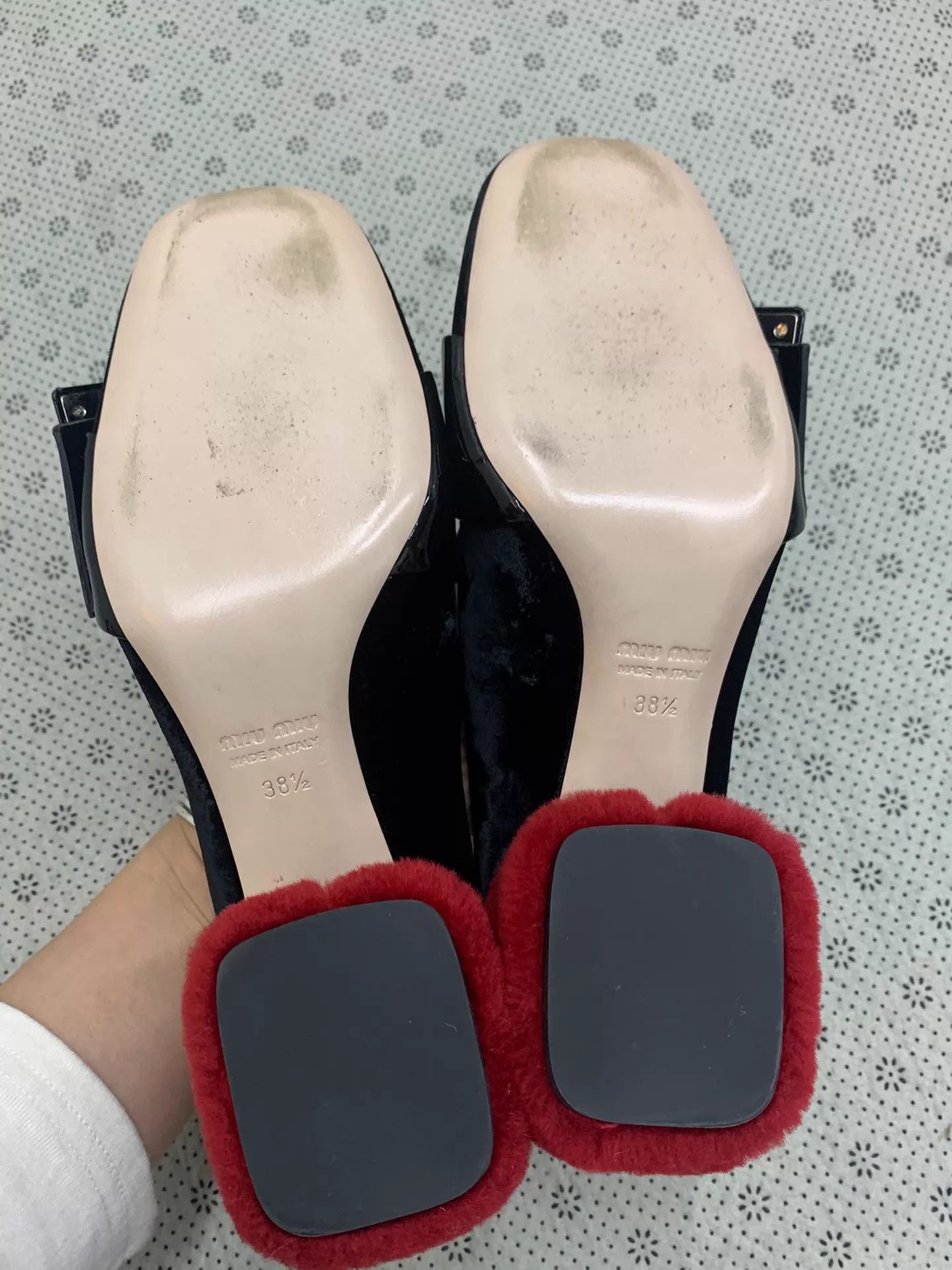 Miu Miu MIU MIU red velvet black colorblock heels 38.5 new Size US 8 / IT 38 - 4 Thumbnail