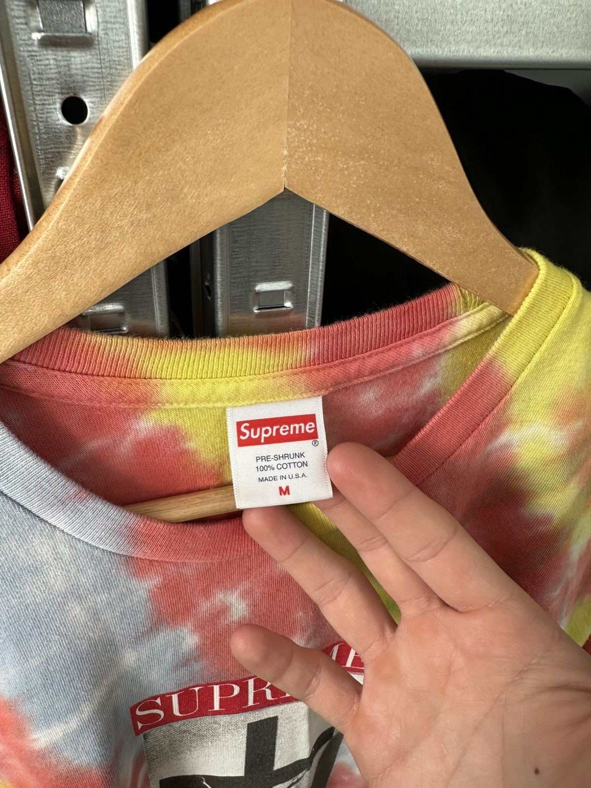 Supreme Supreme T-Shirt Loved By The Children Logo Tie Dye Y2K Tee Size US M / EU 48-50 / 2 - 10 Thumbnail