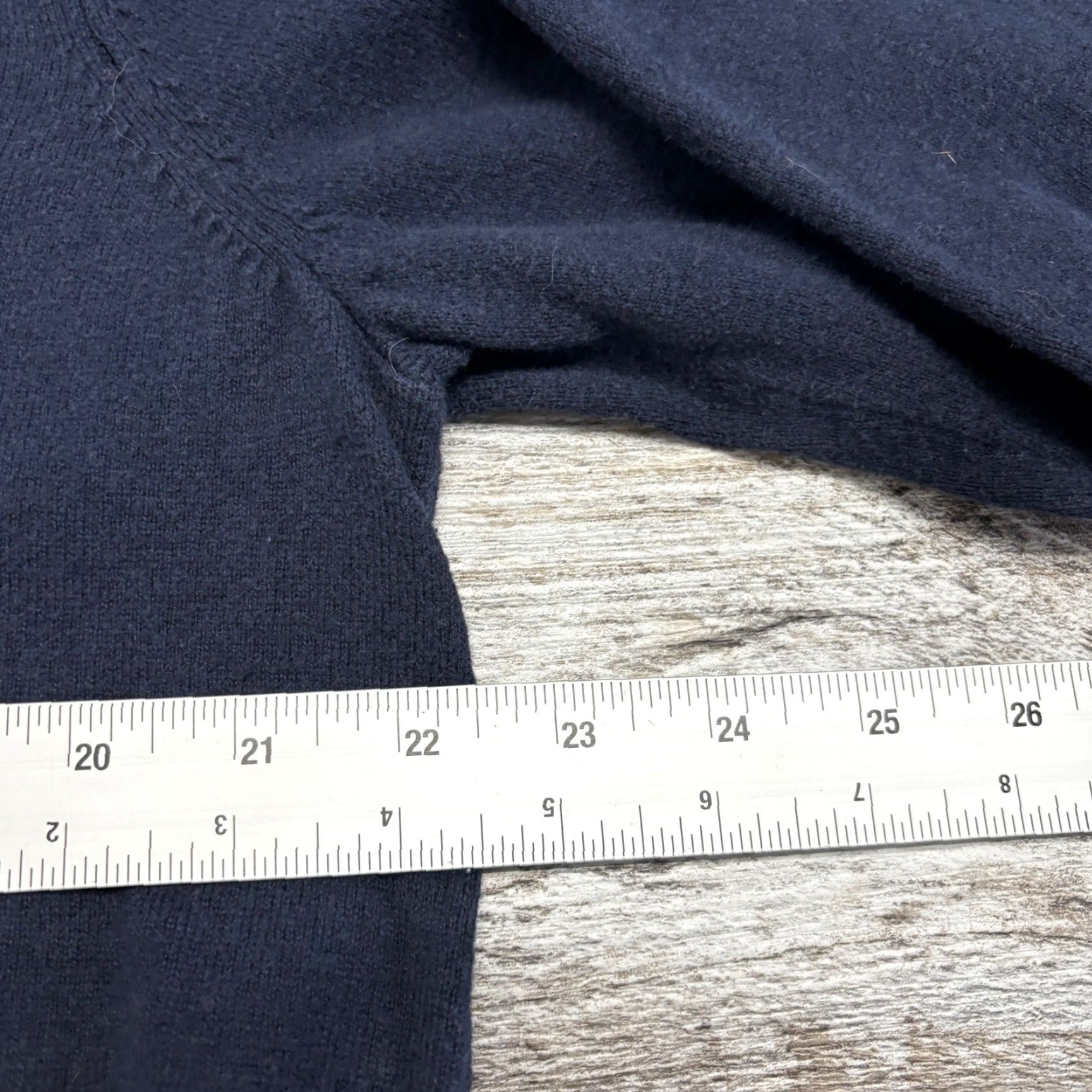 Eddie Bauer VINTAGE Eddie Bauer Blue Mens L Ribbed V-Neck Merino Wool Cotton Blend Grandpa Sweater Preppy Pullover Men’s Large Navy Blue Slim Fit? Size US L / EU 52-54 / 3 - 5 Thumbnail