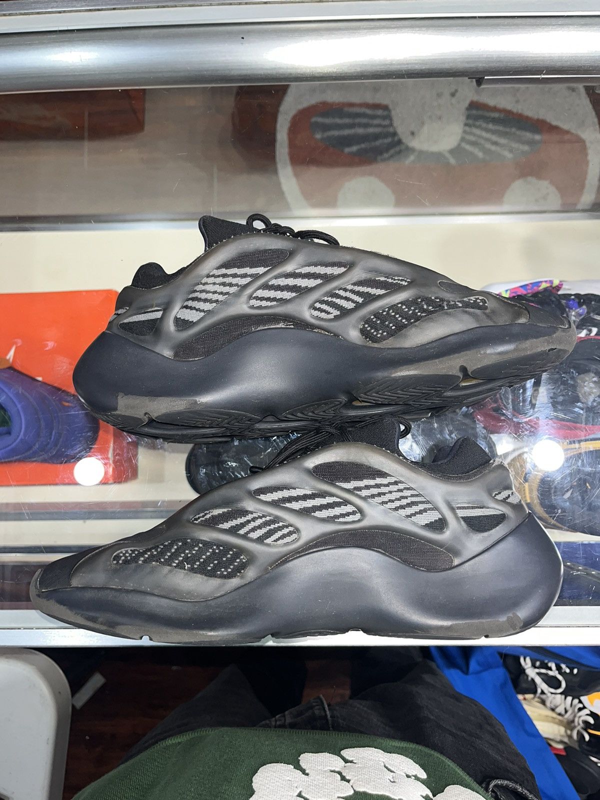 Kanye West × Yeezy Yeezy 700 V3 Alvah Size US 11 / EU 44 - 1 Thumbnail