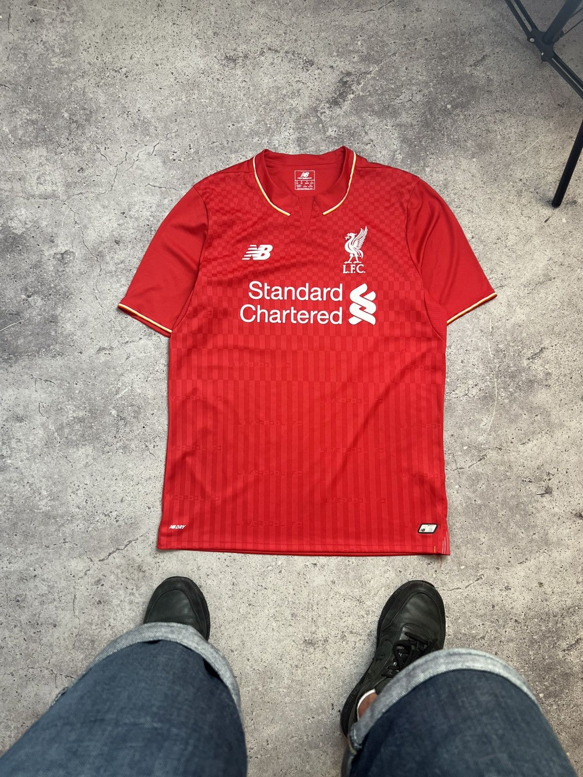 New Balance Liverpool 2015/2016 Home Soccer Jersey Football Shirt Size US M / EU 48-50 / 2 - 1 Thumbnail