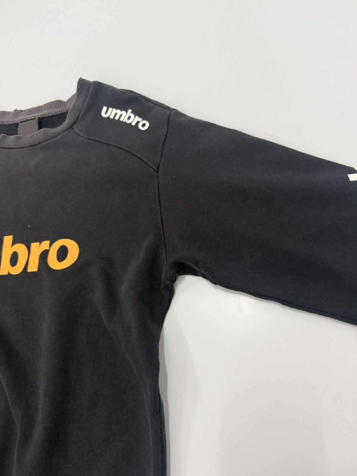 Umbro 🔥 Y2K UMBRO Distressed Faded Sweatshirt Size US S / EU 44-46 / 1 - 4 Thumbnail