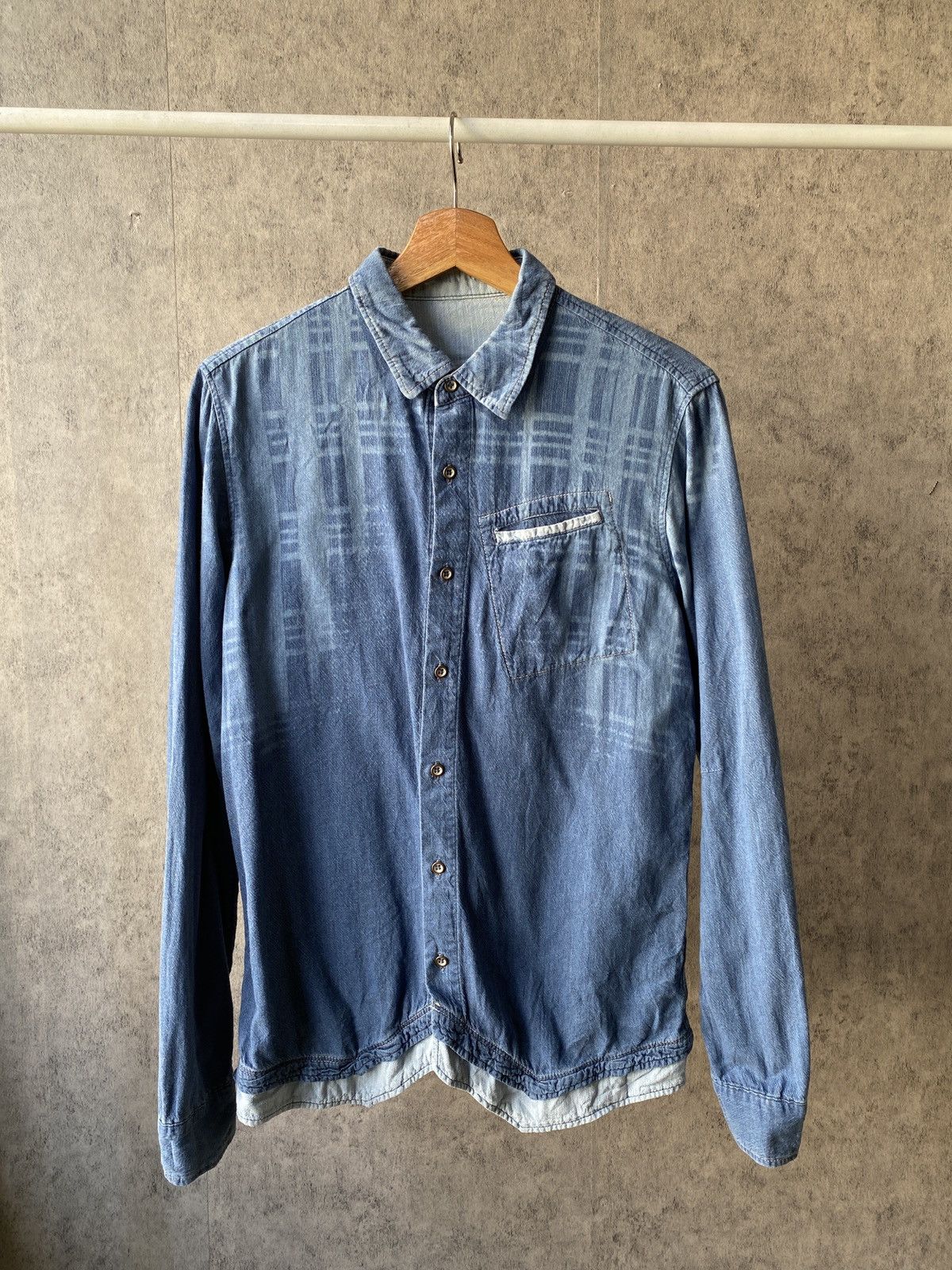 Marithe + Francois Girbaud Marithe Francois Girbaud Button Up Design Shirt Size US M / EU 48-50 / 2 - 1 Thumbnail