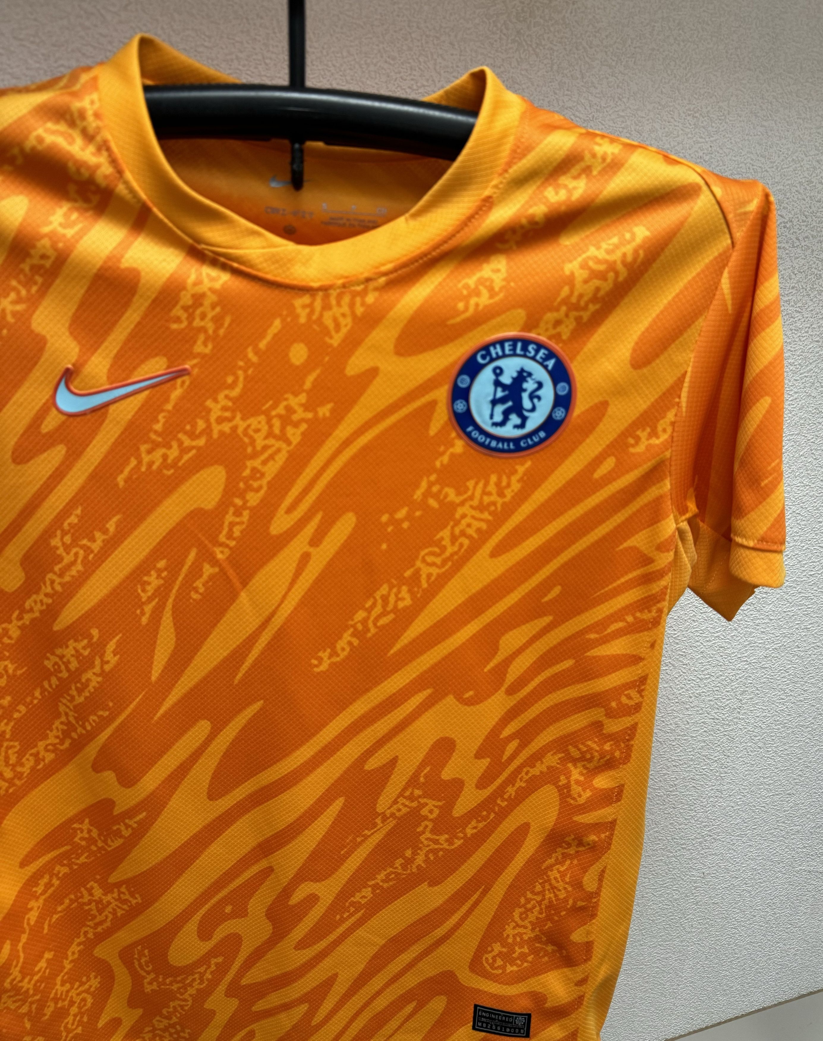 Nike Nike Chelsea orange soccer jersey S sz Size US S / EU 44-46 / 1 - 4 Thumbnail