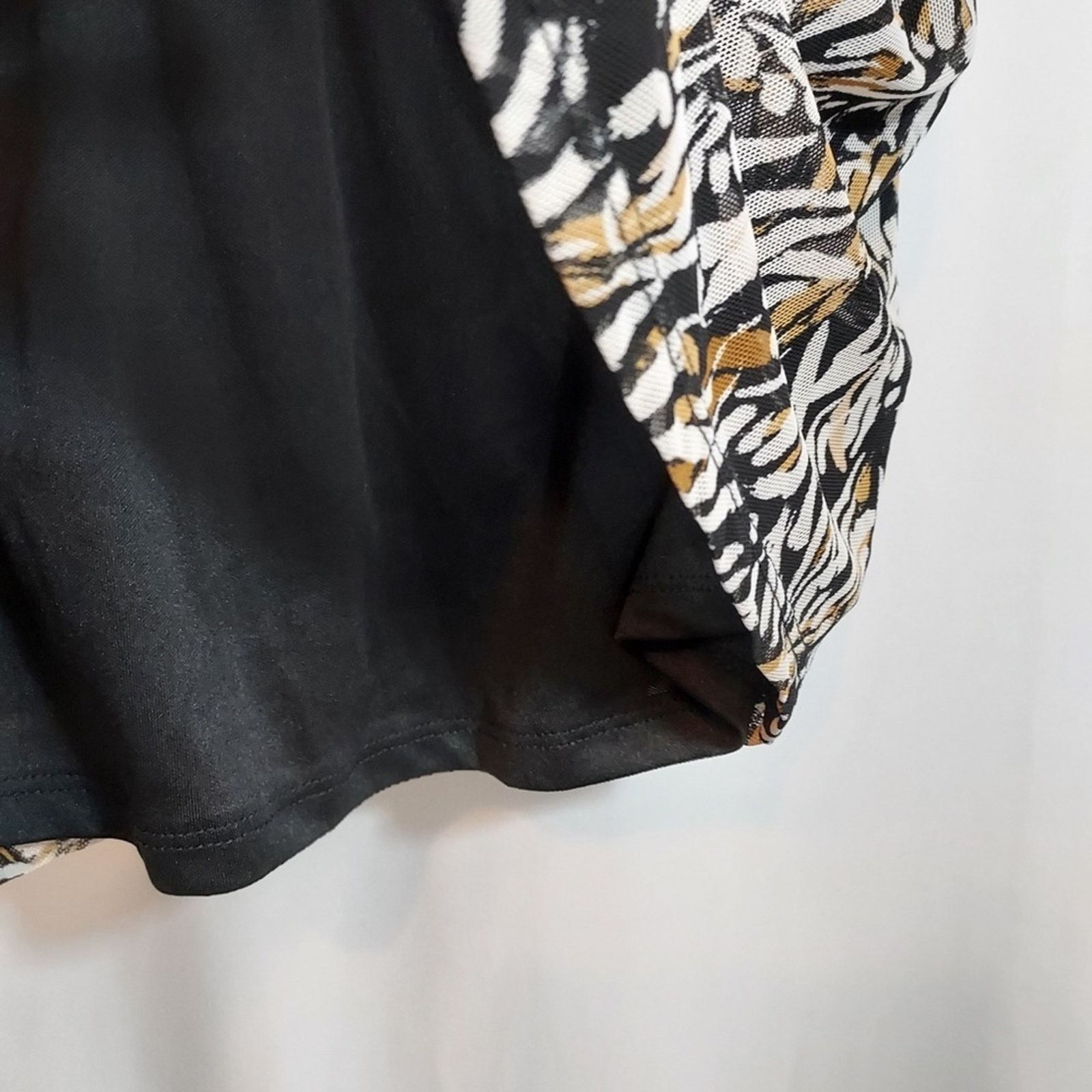 Other AUW Multicolor Black Brown White Abstract Ruffle Blouse Top Size M / US 6-8 / IT 42-44 - 2 Thumbnail