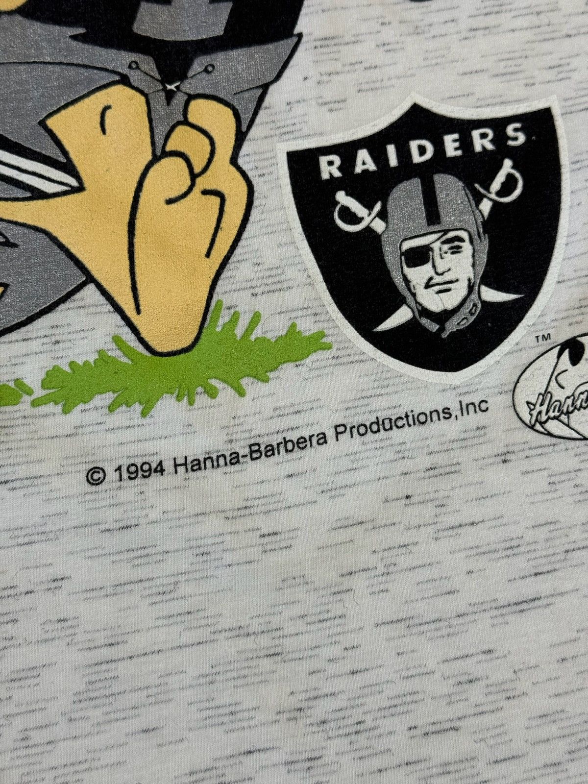 Vintage 1994 Raiders Hanna Barbera T Shirt Tee NFL The Flintstones Size US XL / EU 56 / 4 - 6 Thumbnail