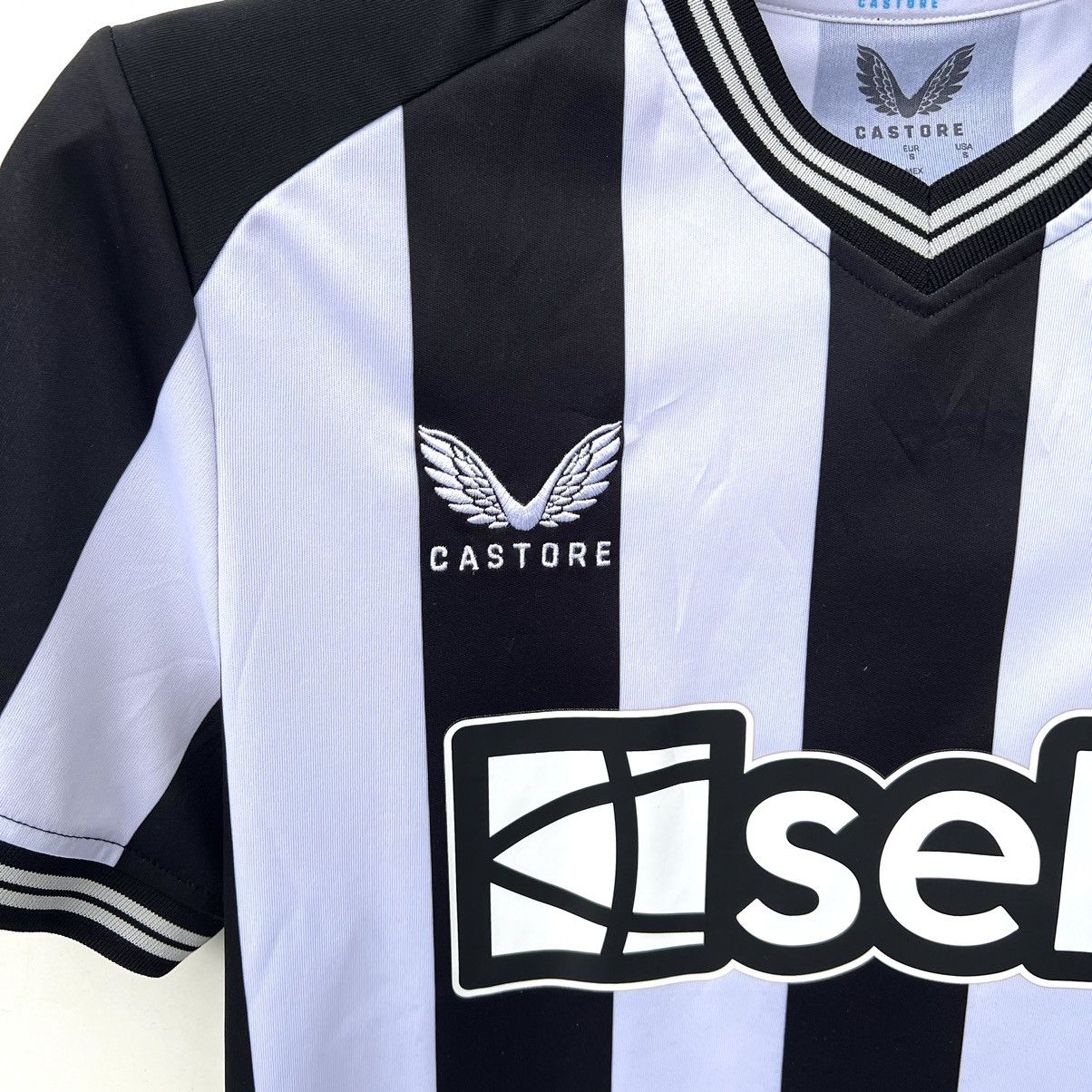 Castore Castore Newcastle United Jersey Football Shirt 2023/2024 Size US S / EU 44-46 / 1 - 2 Thumbnail