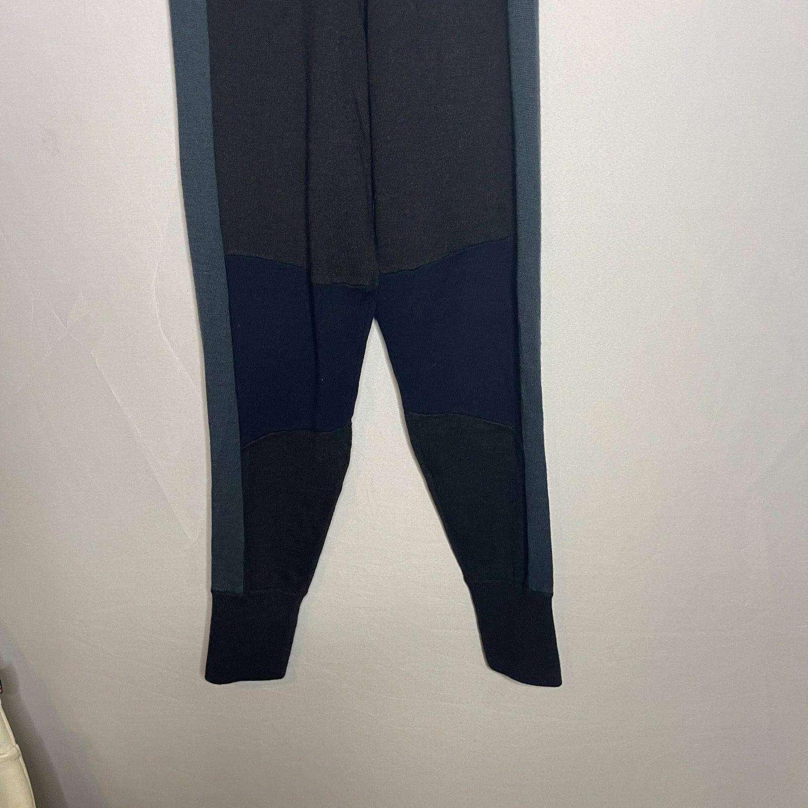 Maison Margiela MM6 Maison Margiela Color-block 100% Wool knit Sweat Pants Size 27" / US 4 / IT 40 - 5 Thumbnail