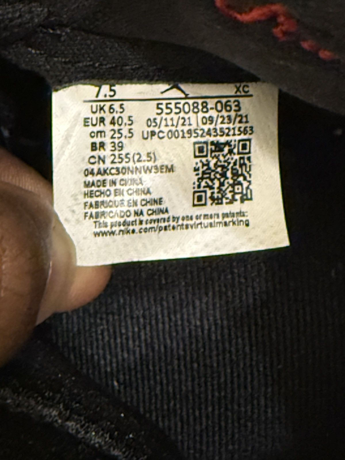 Jordan Brand × Nike Air Jordan 1 Retro High OG 'Patent Bred’ Size US 7.5 / IT 37.5 - 4 Thumbnail