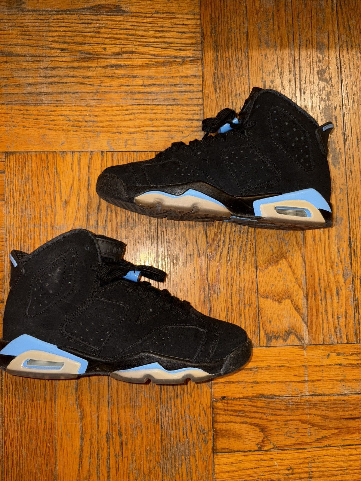 Jordan Brand Jordan Retro 6-UNC- Gradeschool (GS) Size US 5 / EU 37 - 1 Thumbnail