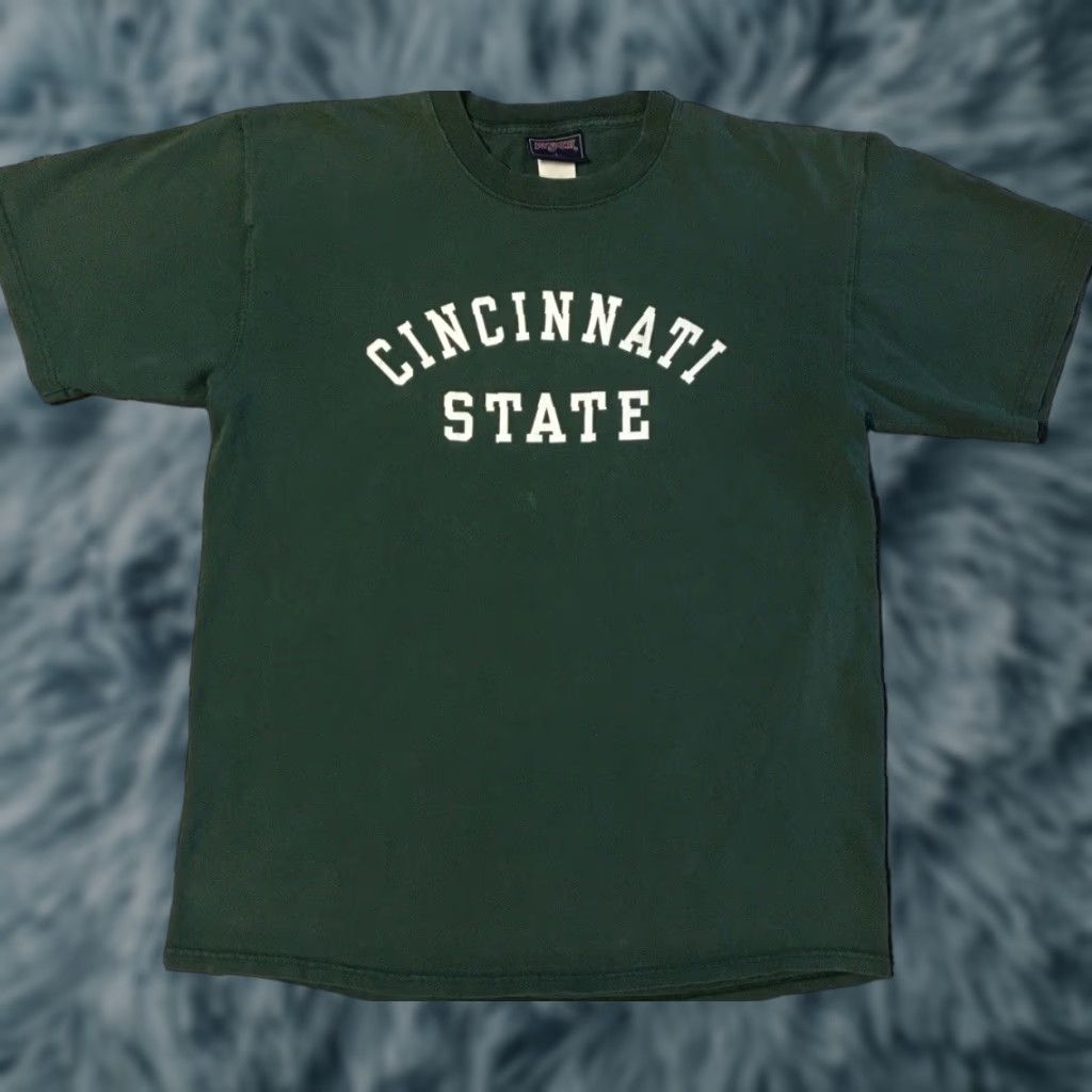 Vintage VINTAGE Cincinnati State College Faded Spellout Shirt L Green 90s 80s College Grunge Skate Track Football PE School Mens T-Shirt Short Sleeve Size L Size US L / EU 52-54 / 3 - 1 Thumbnail
