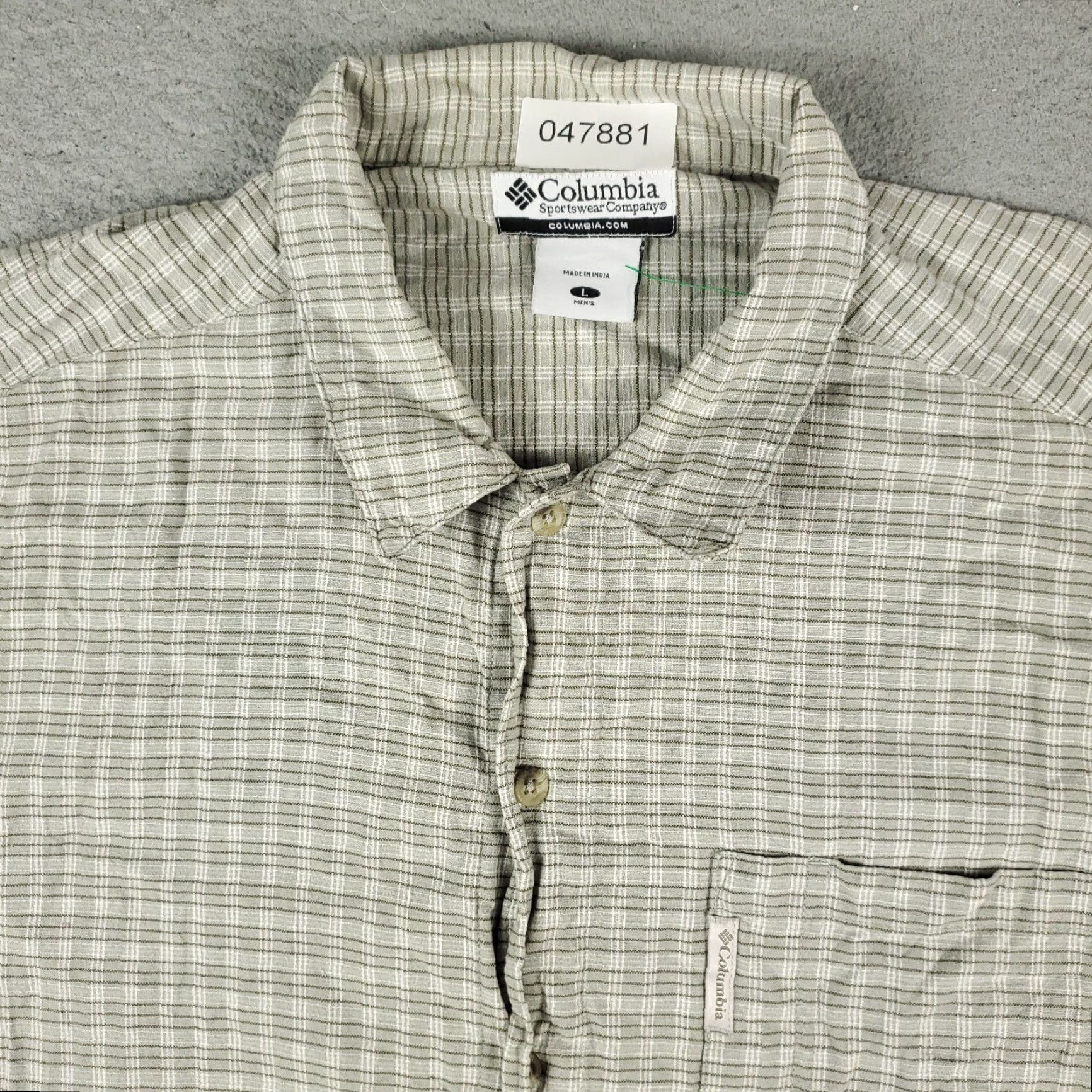Vintage VINTAGE Columbia Men's Shirt Short Sleeve Casual Button Up Green Plaid 90s Size US L / EU 52-54 / 3 - 2 Thumbnail